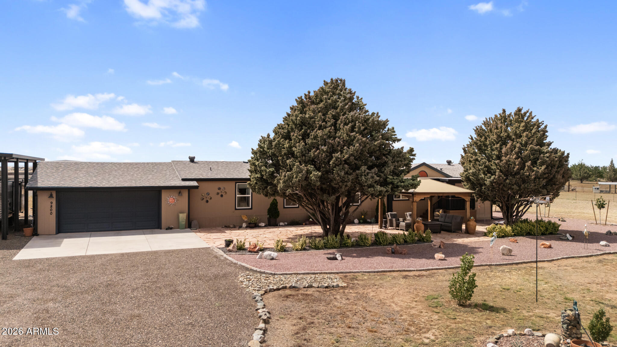 9800 N POQUITO VALLEY Road