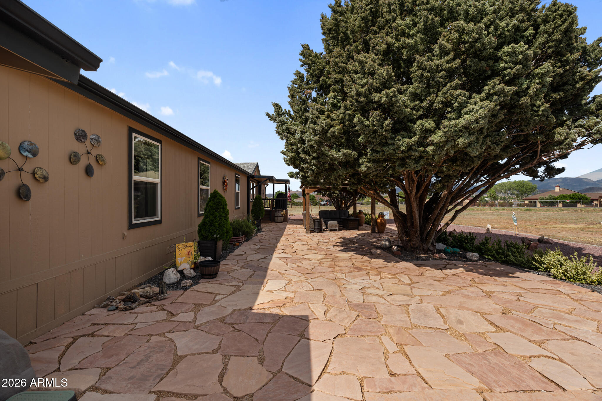 9800 N POQUITO VALLEY Road