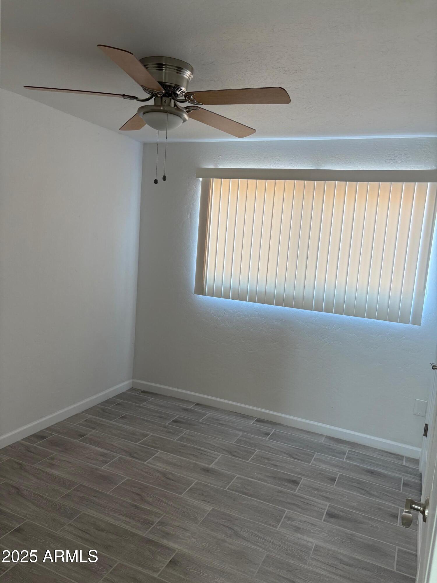 3319 W EDGEMONT Avenue