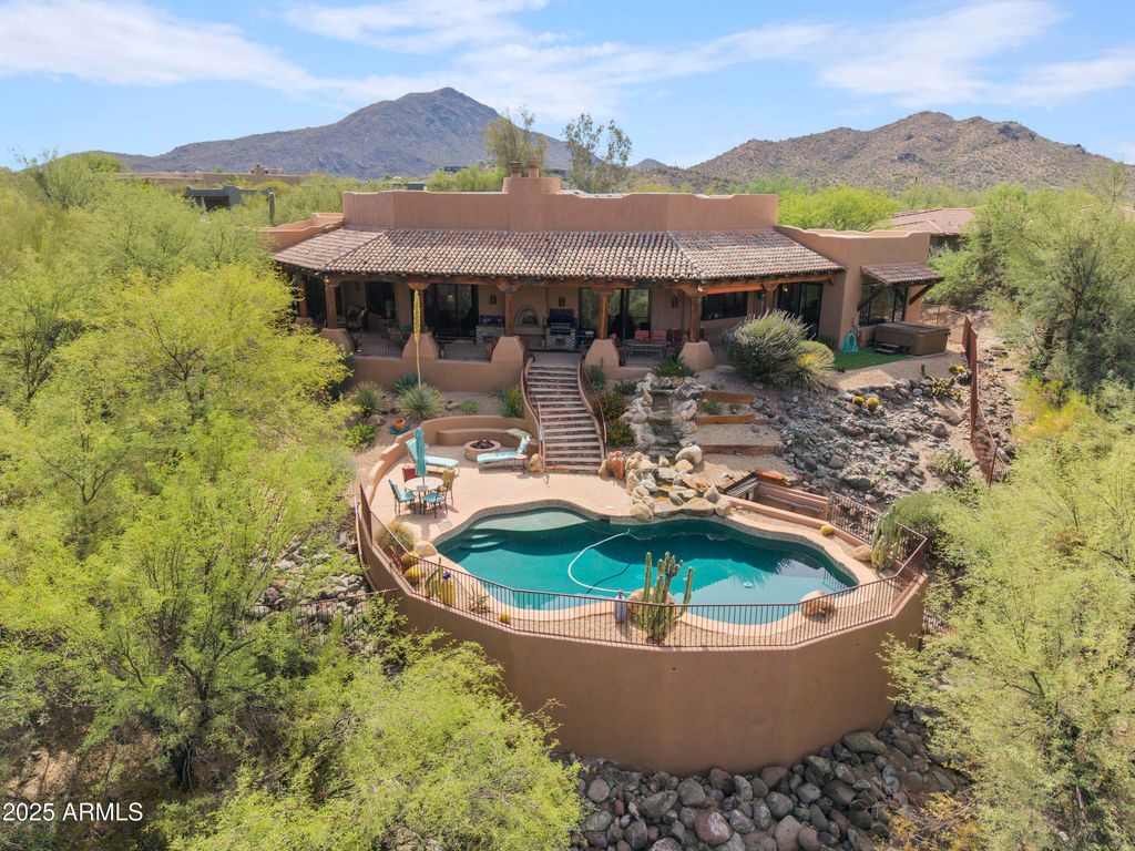 Photo of 38467 N Fairway Trail, Cave Creek, AZ 85331 (MLS # 6921345)