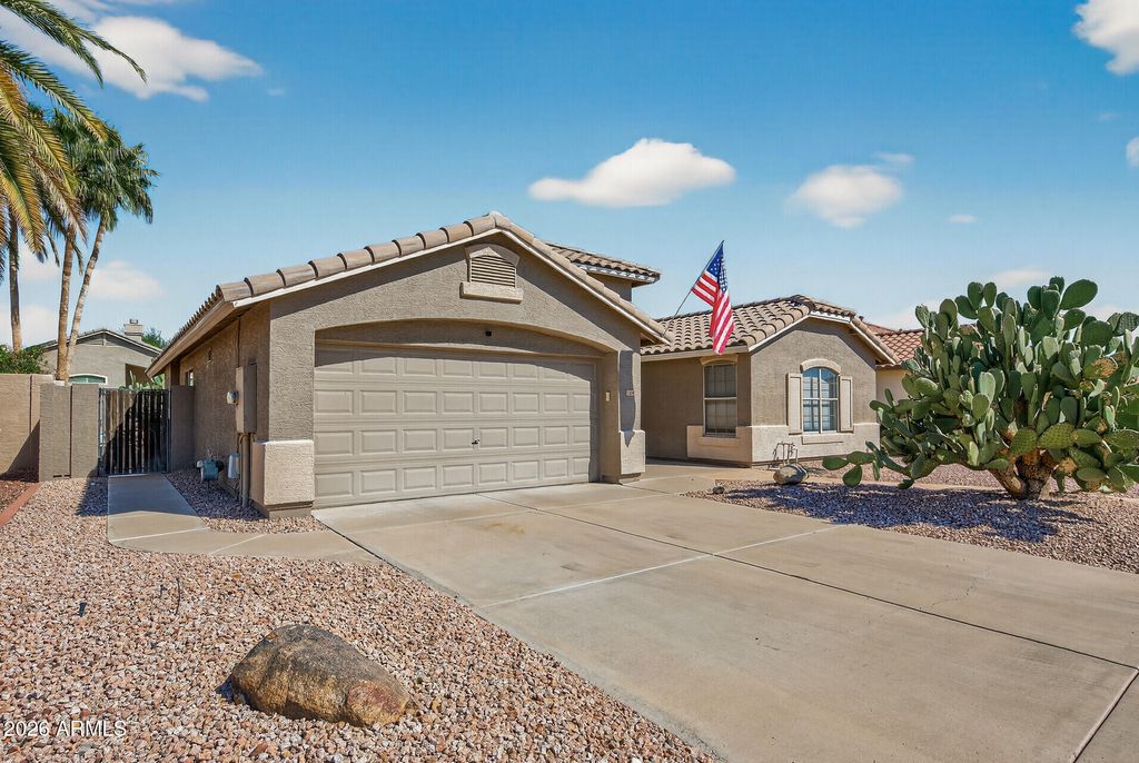 Photo of 10014 W Potter Drive, Peoria, AZ 85382 (MLS # 6998827)