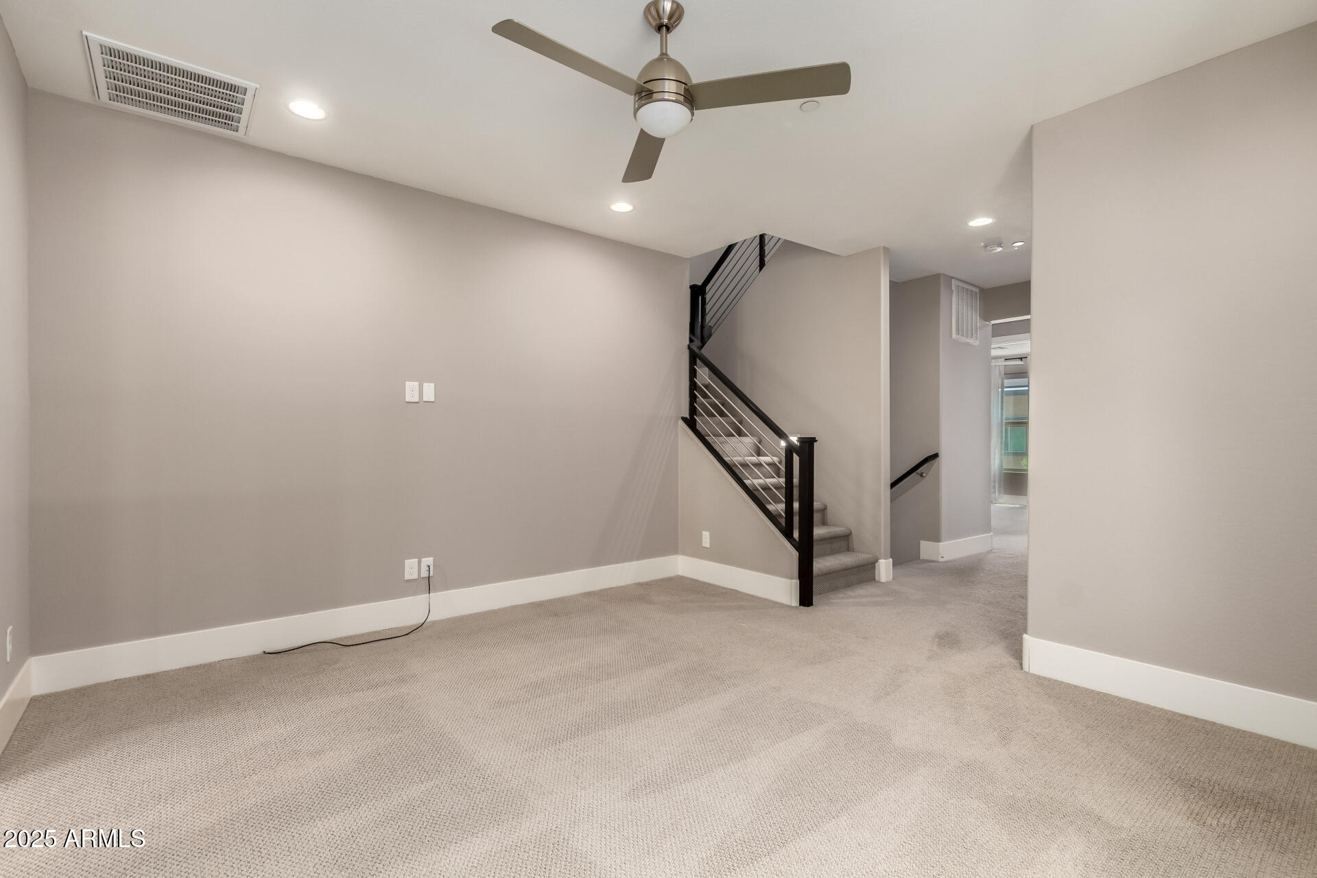 7500 E VIA DE LUNA Drive