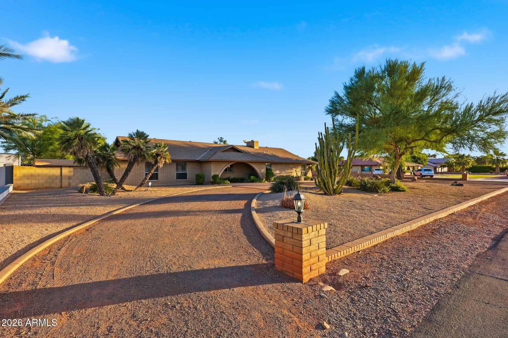 Photo of 7417 W Grovers Avenue, Glendale, AZ 85308 (MLS # 7037942)