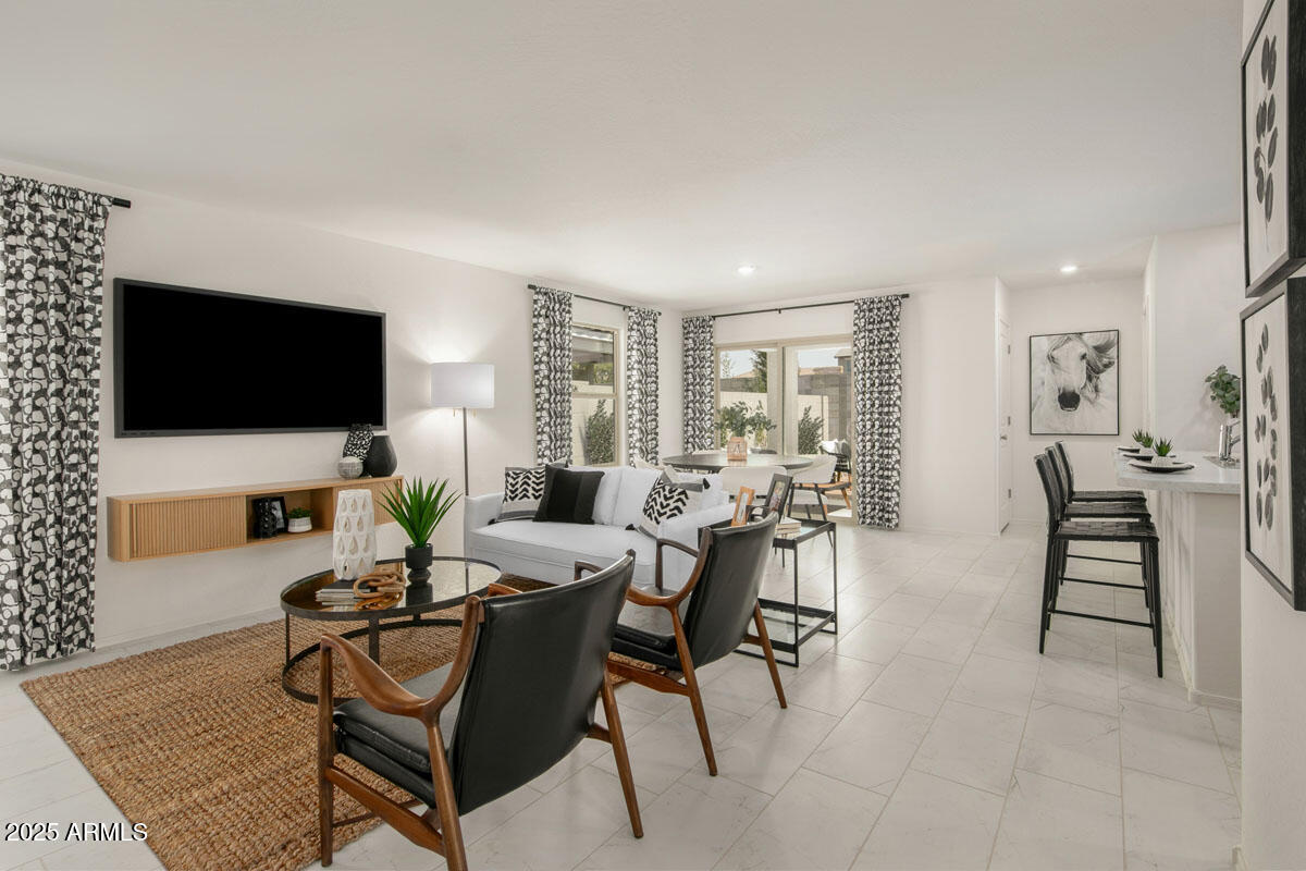 40625 W Patricia Lane