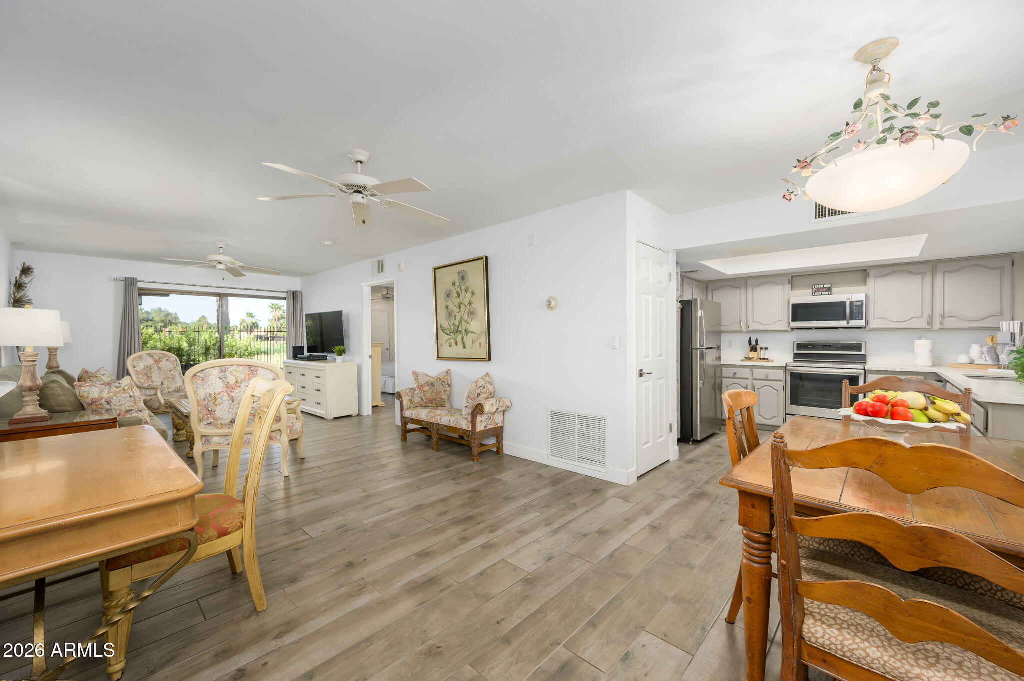 12212 N PARADISE VILLAGE Parkway S 125