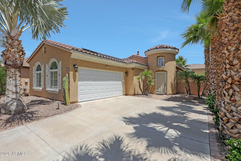 Photo of 30248 W Earll Drive, Buckeye, AZ 85396 (MLS # 6987051)