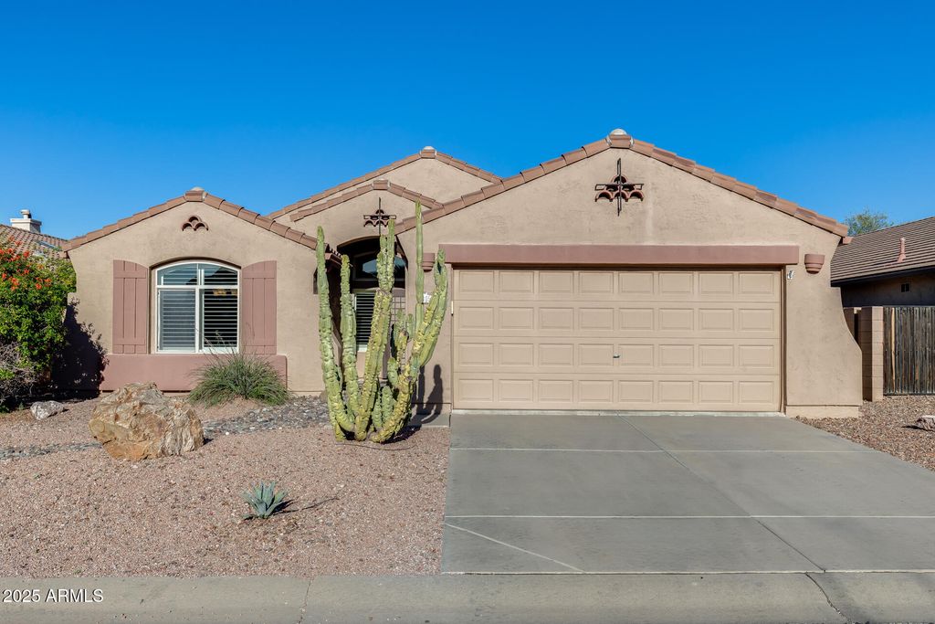Photo of 10588 E Dutchmans Trail, Gold Canyon, AZ 85118 (MLS # 6958688)