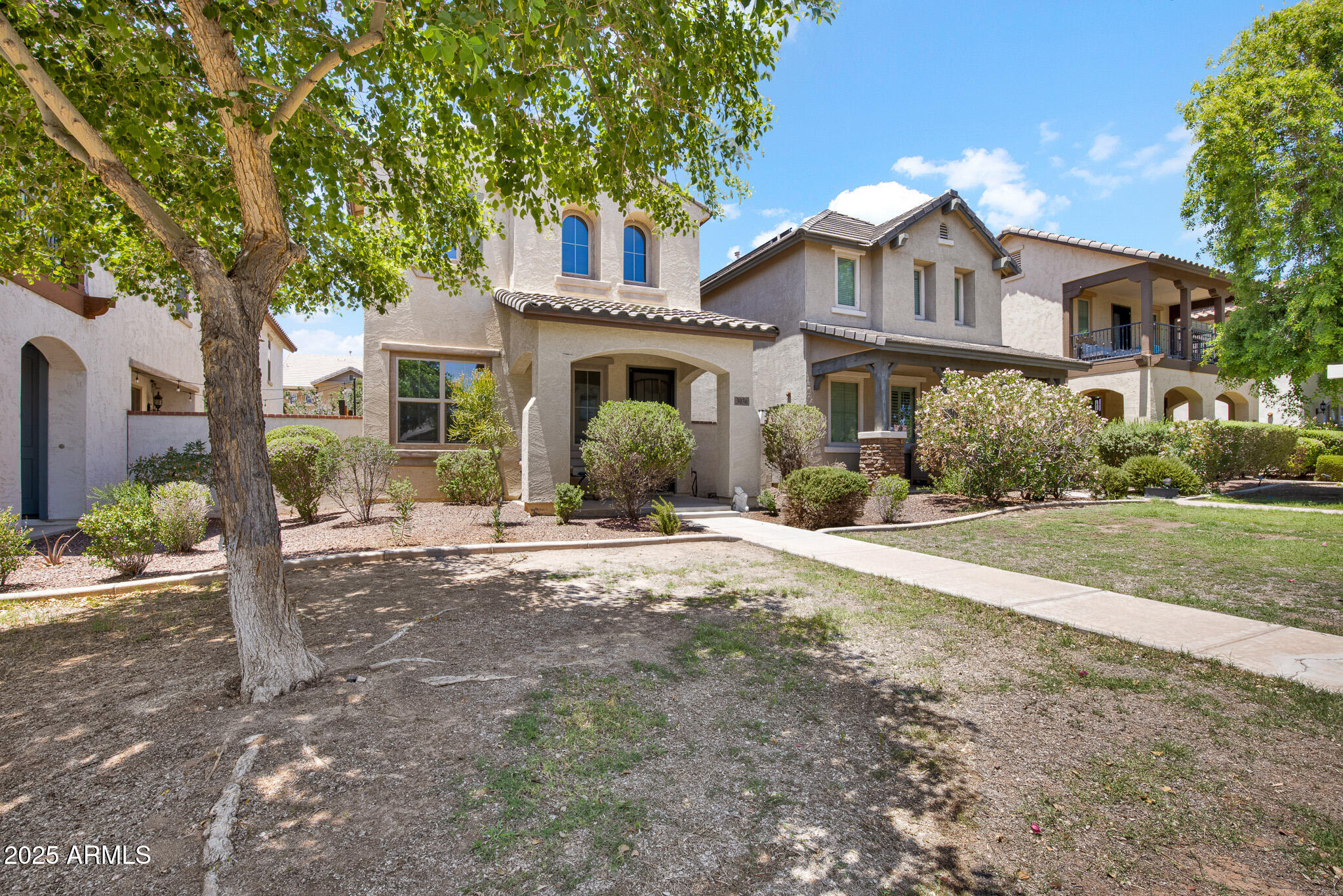 3036 N ACACIA Way