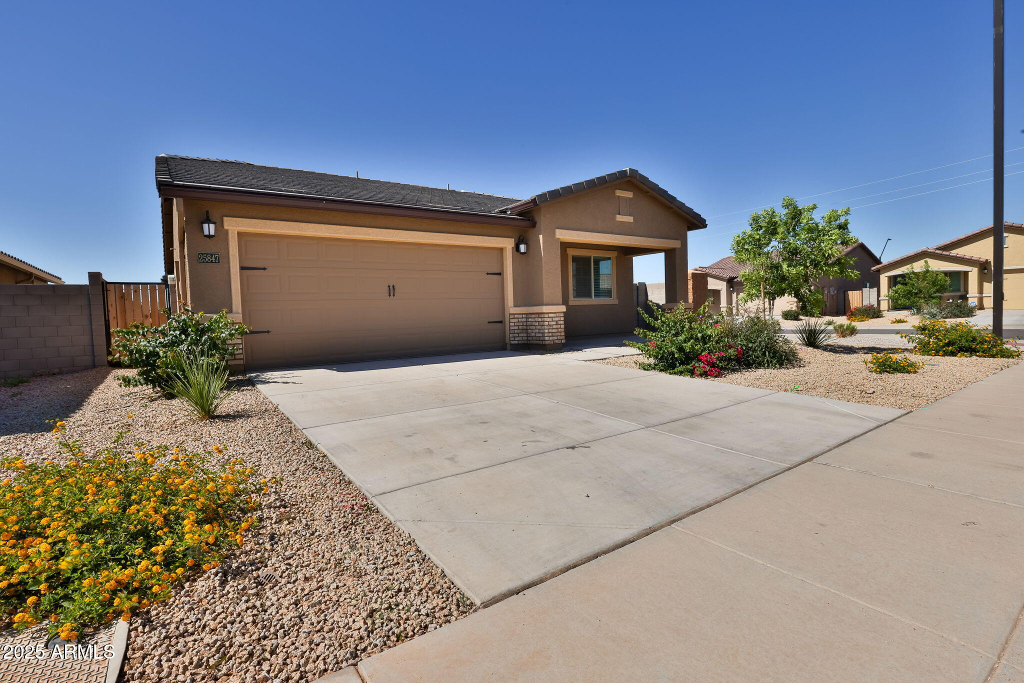 25847 W WINSTON Drive