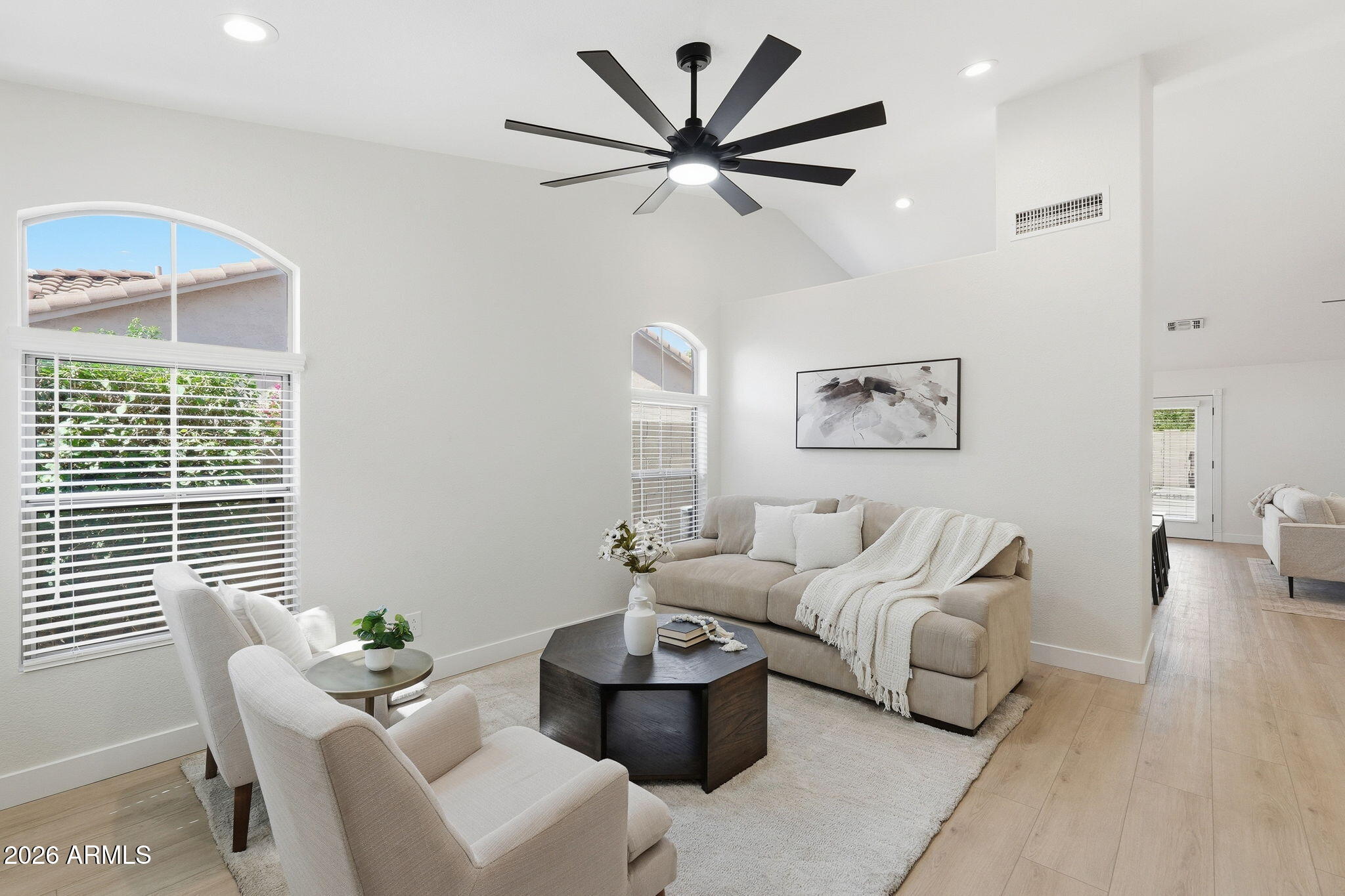 2141 S Navajo Way