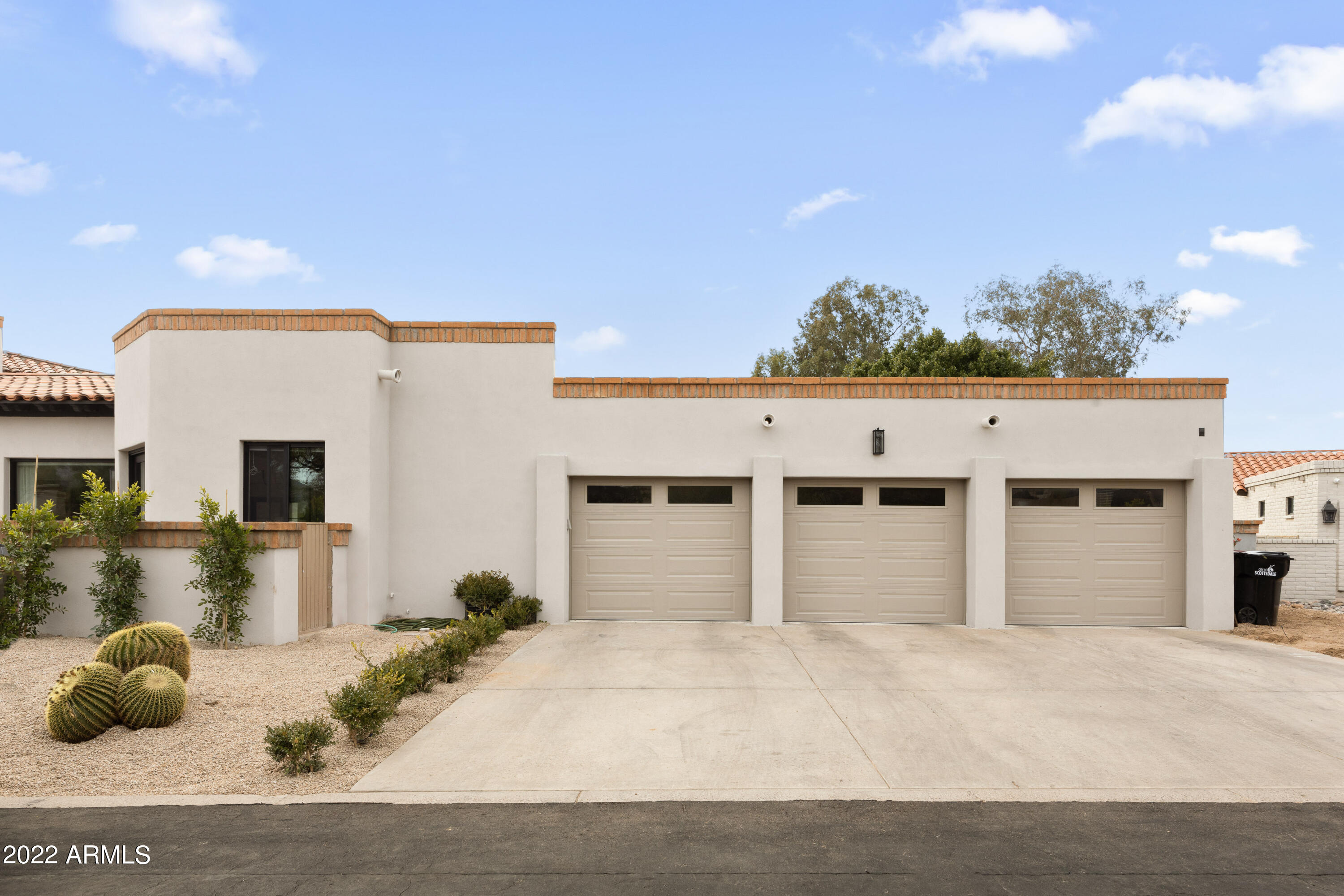 PINNACLE PEAK COUNTRY CLUB - Residential