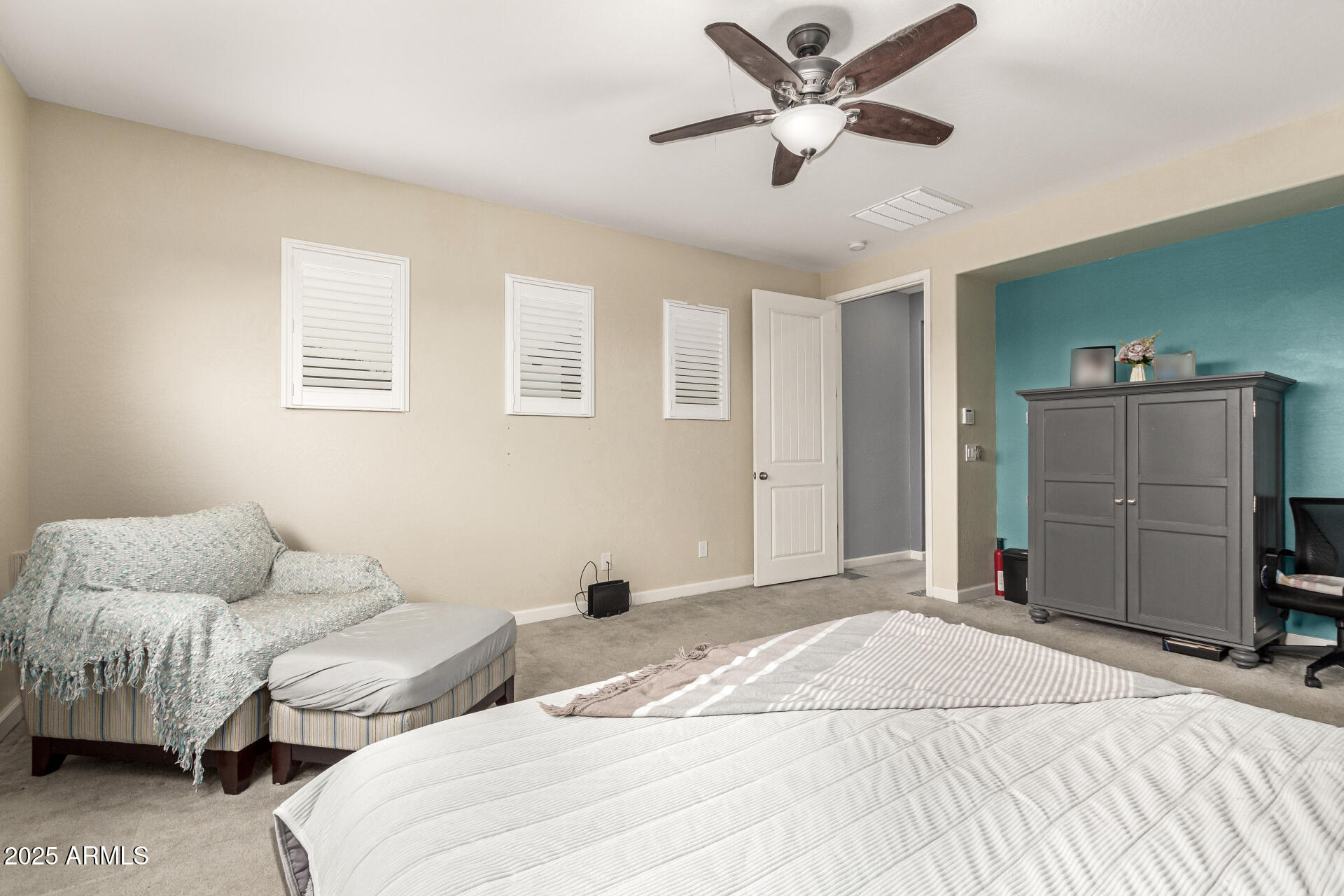 19544 W LINCOLN Street