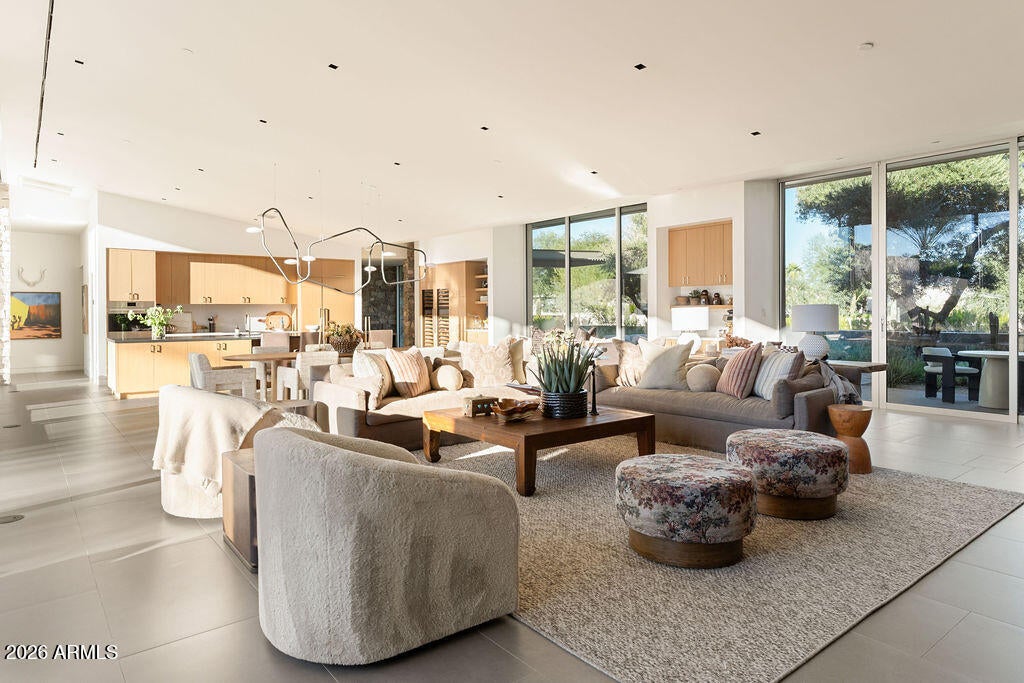 5120 N CASA BLANCA Drive