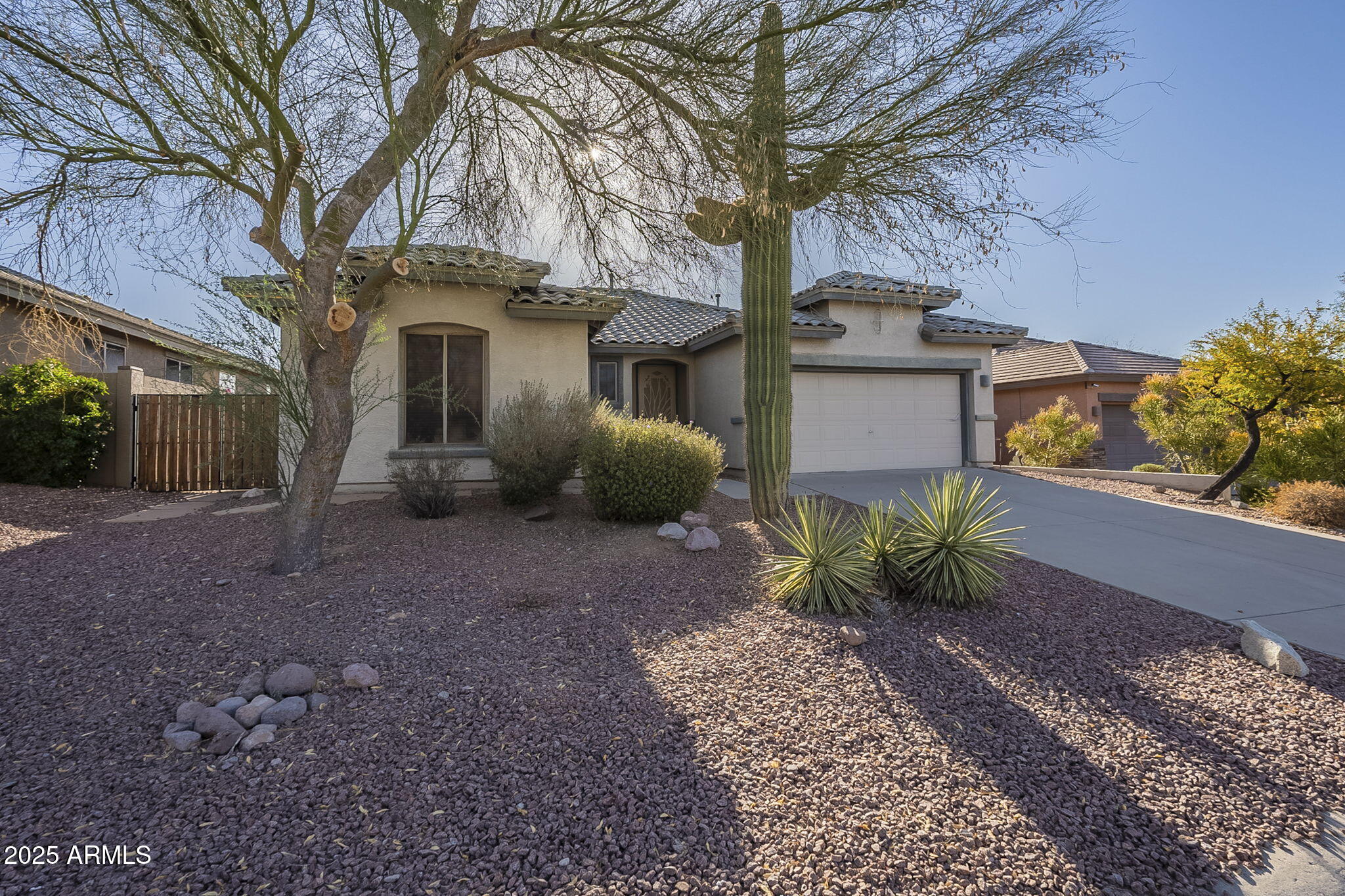 4243 S HACKBERRY Trail
