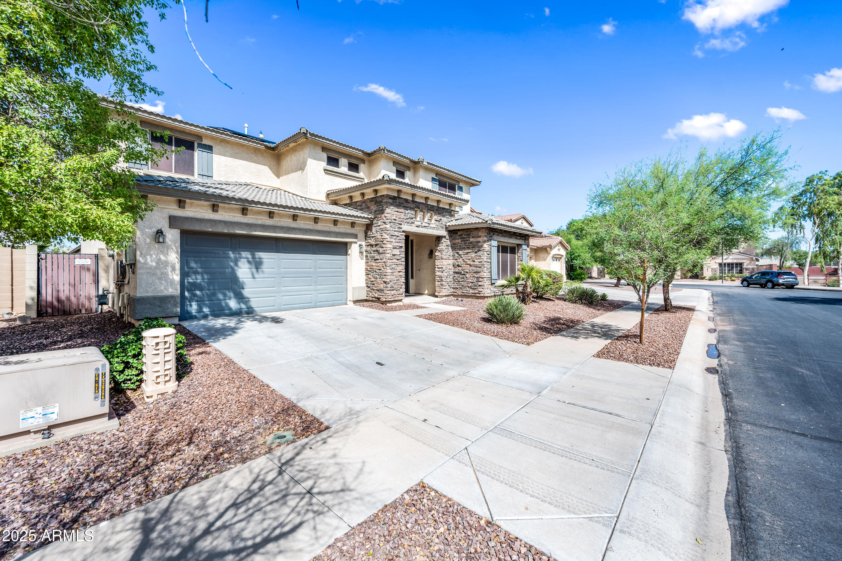 16722 W LARIAT Lane
