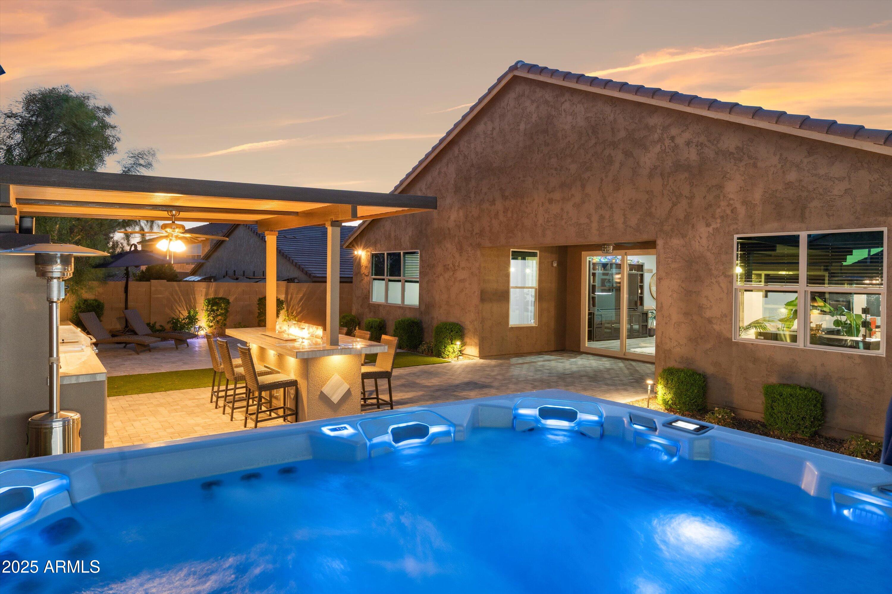 3033 W NIGHT OWL Lane