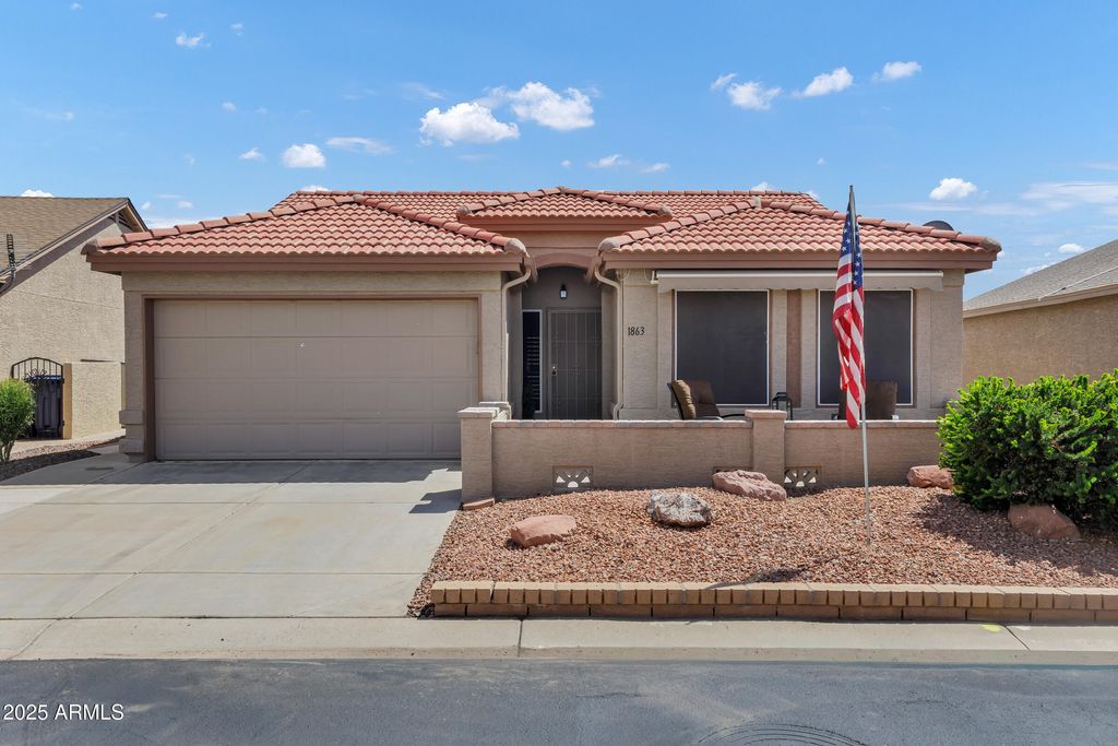 Photo of 1863 E Buena Vista Drive, Chandler, AZ 85249 (MLS # 6918841)