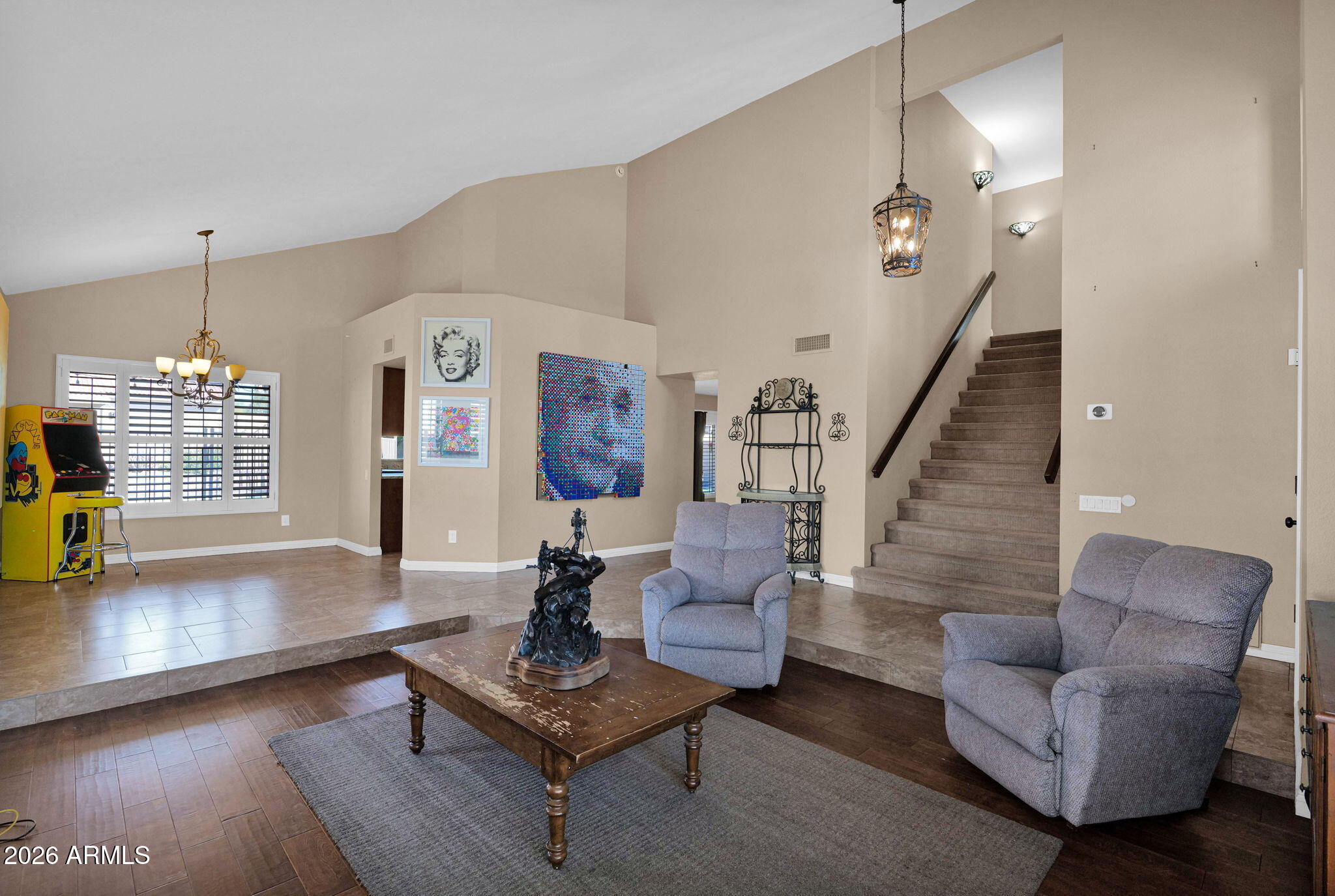 9106 E VOLTAIRE Drive