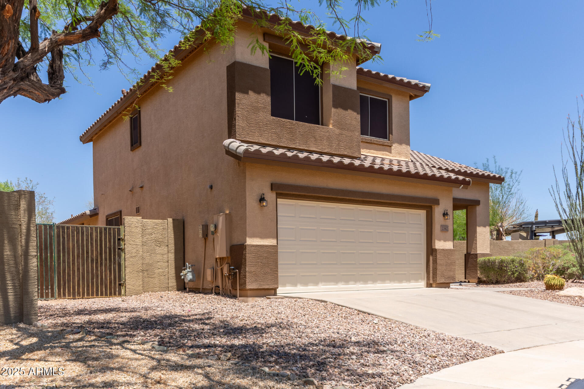 2342 W OWENS Court
