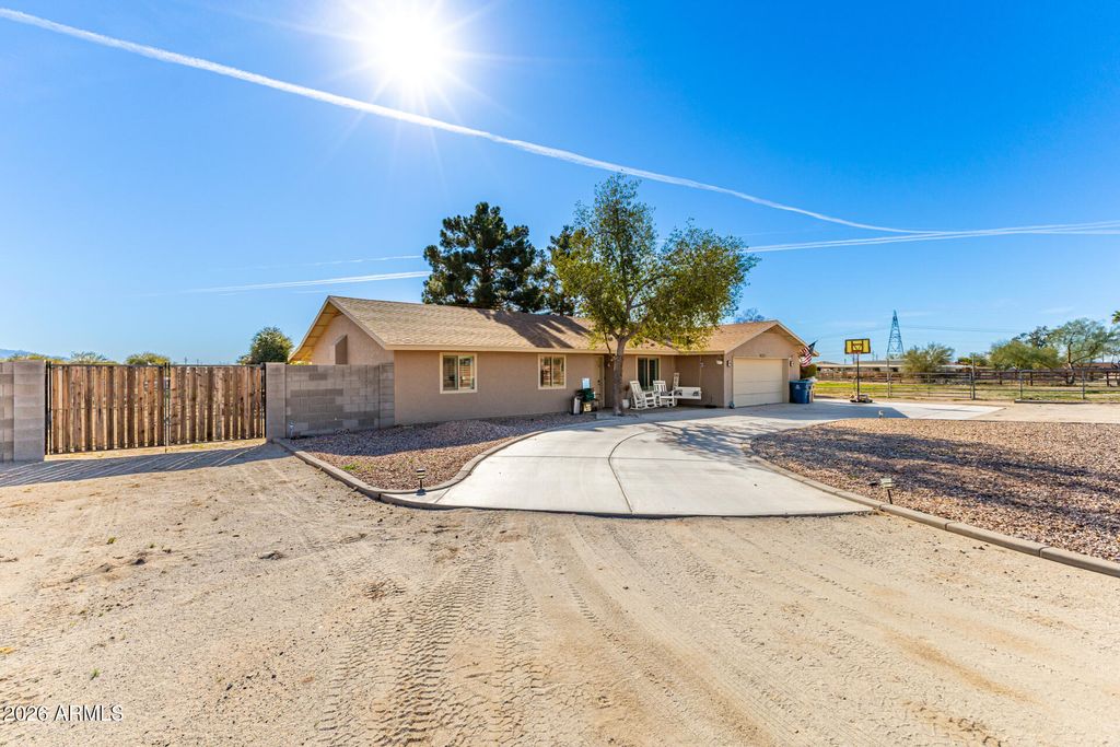Photo of 2421 S 221st Avenue, Buckeye, AZ 85326 (MLS # 6965619)