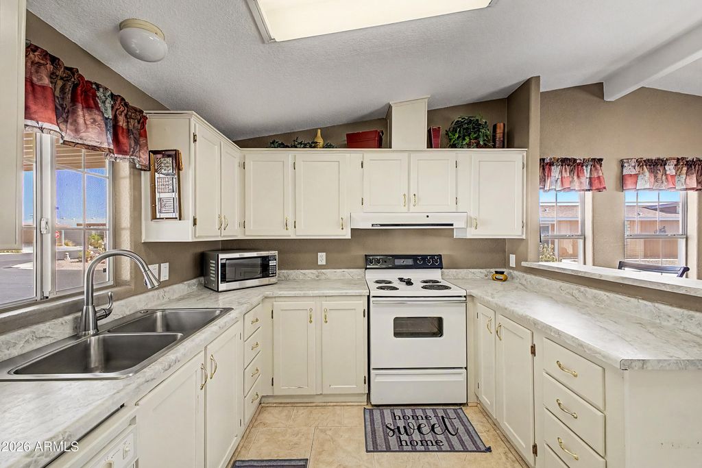 Photo of 886 E Eagle Drive, San Tan Valley, AZ 85140 (MLS # 7030319)