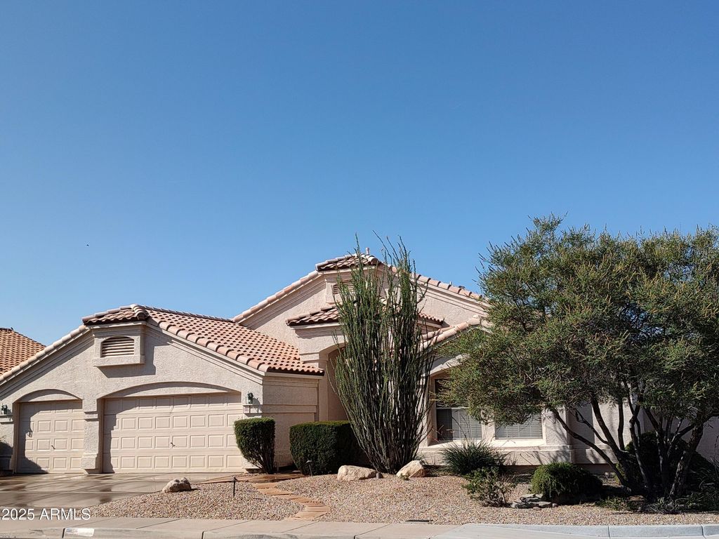 Photo of 1365 W Courtney Lane, Tempe, AZ 85284 (MLS # 6907199)