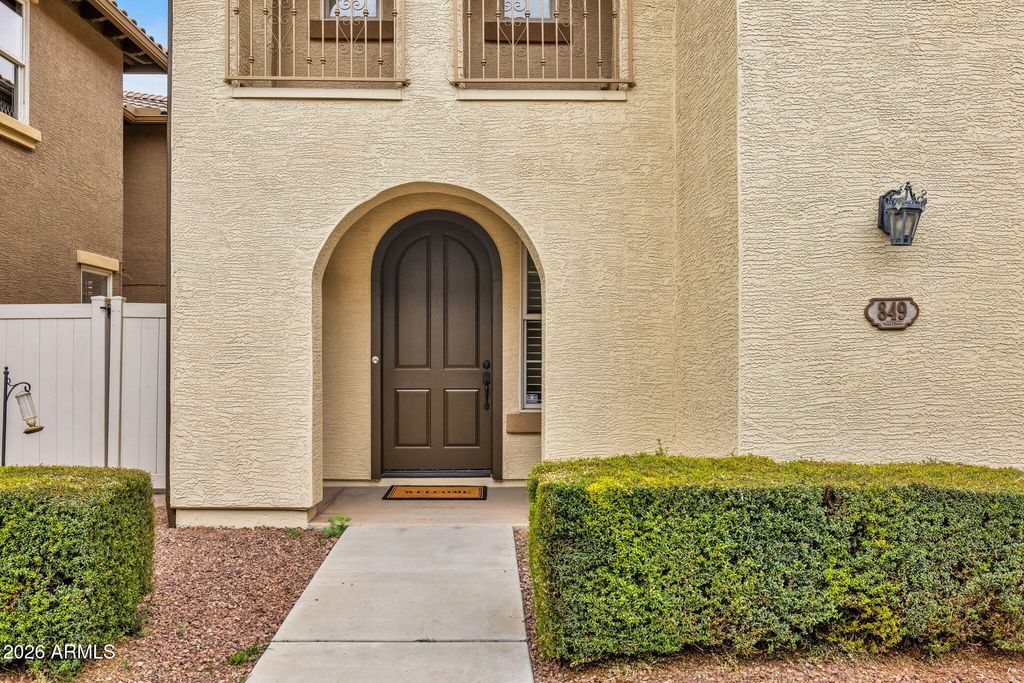 Photo of 849 S Henry Lane, Gilbert, AZ 85296 (MLS # 6985419)