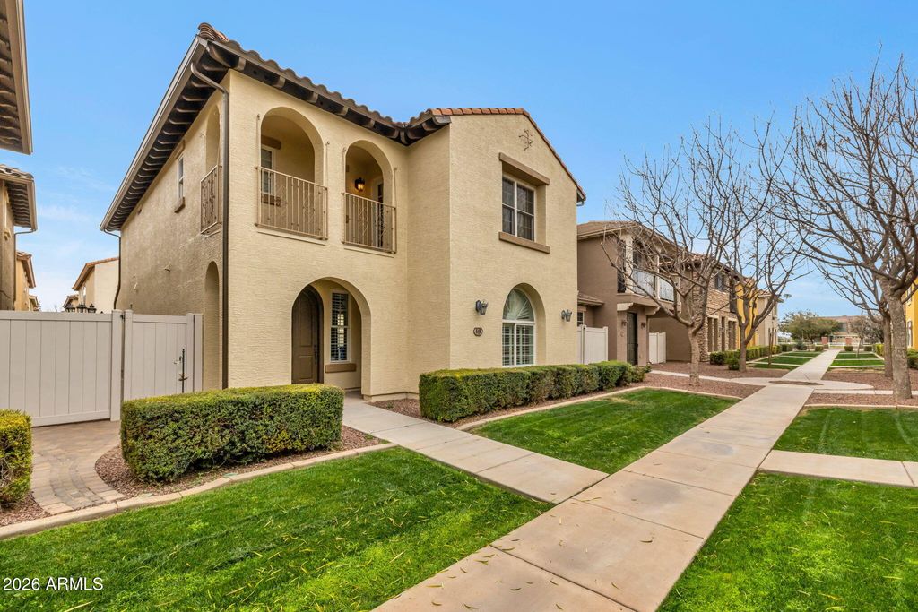 Photo of 849 S Henry Lane, Gilbert, AZ 85296 (MLS # 6985419)