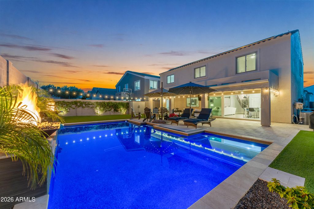 Photo of 2522 E Mine Creek Road, Phoenix, AZ 85024 (MLS # 7004226)