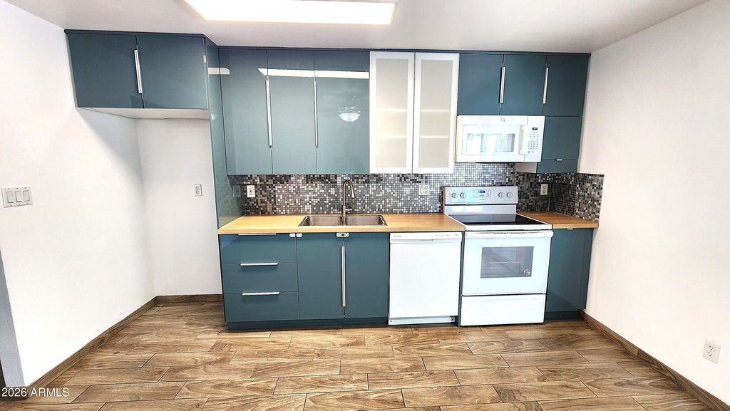 Photo of 3524 E Winchcomb Drive, Phoenix, AZ 85032 (MLS # 7031908)