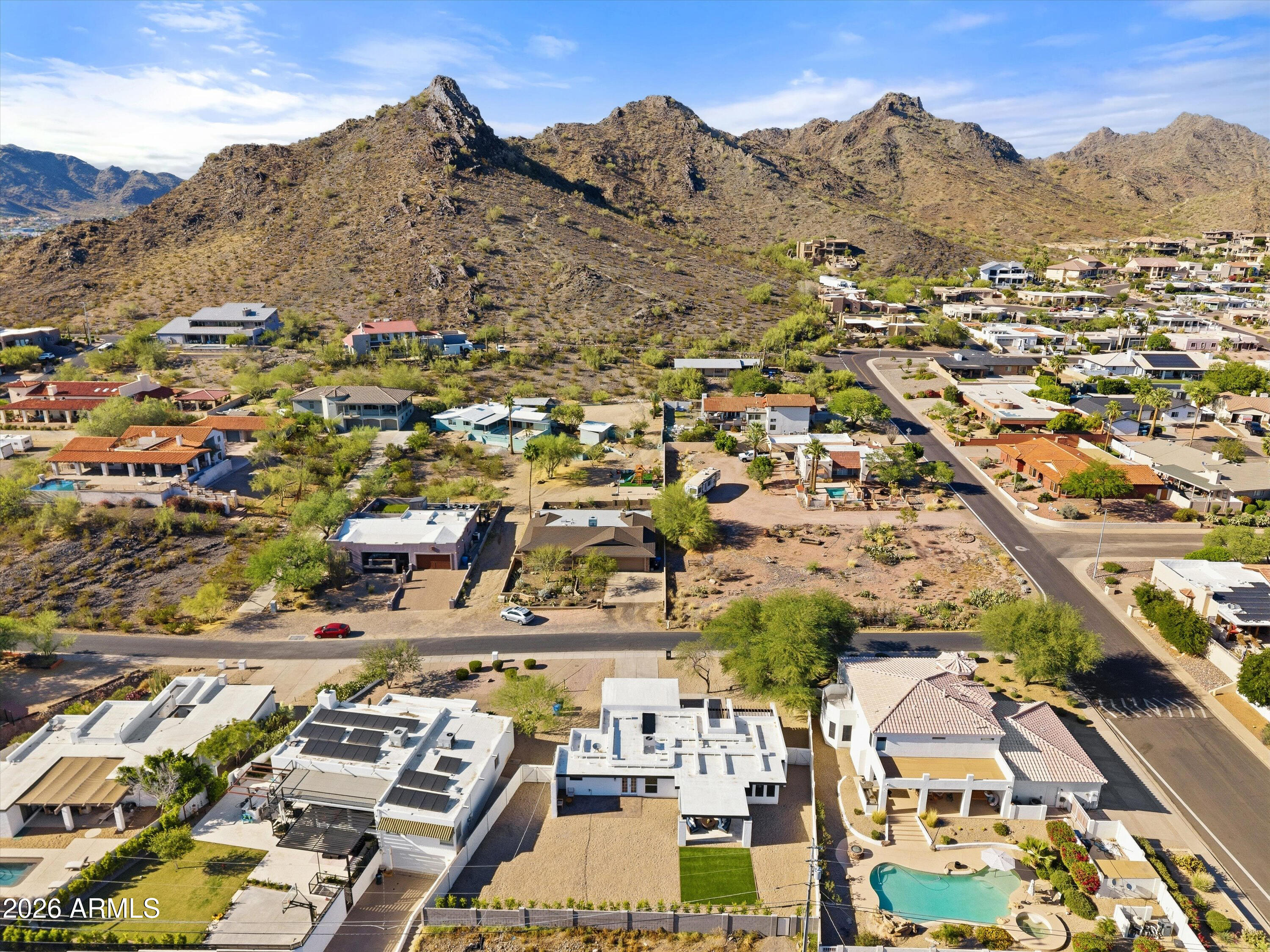 1541 E LAS PALMARITAS Drive