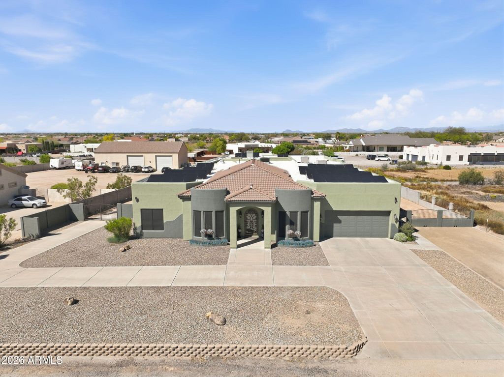 Photo of 2948 E Watford Court, Queen Creek, AZ 85142 (MLS # 7002274)