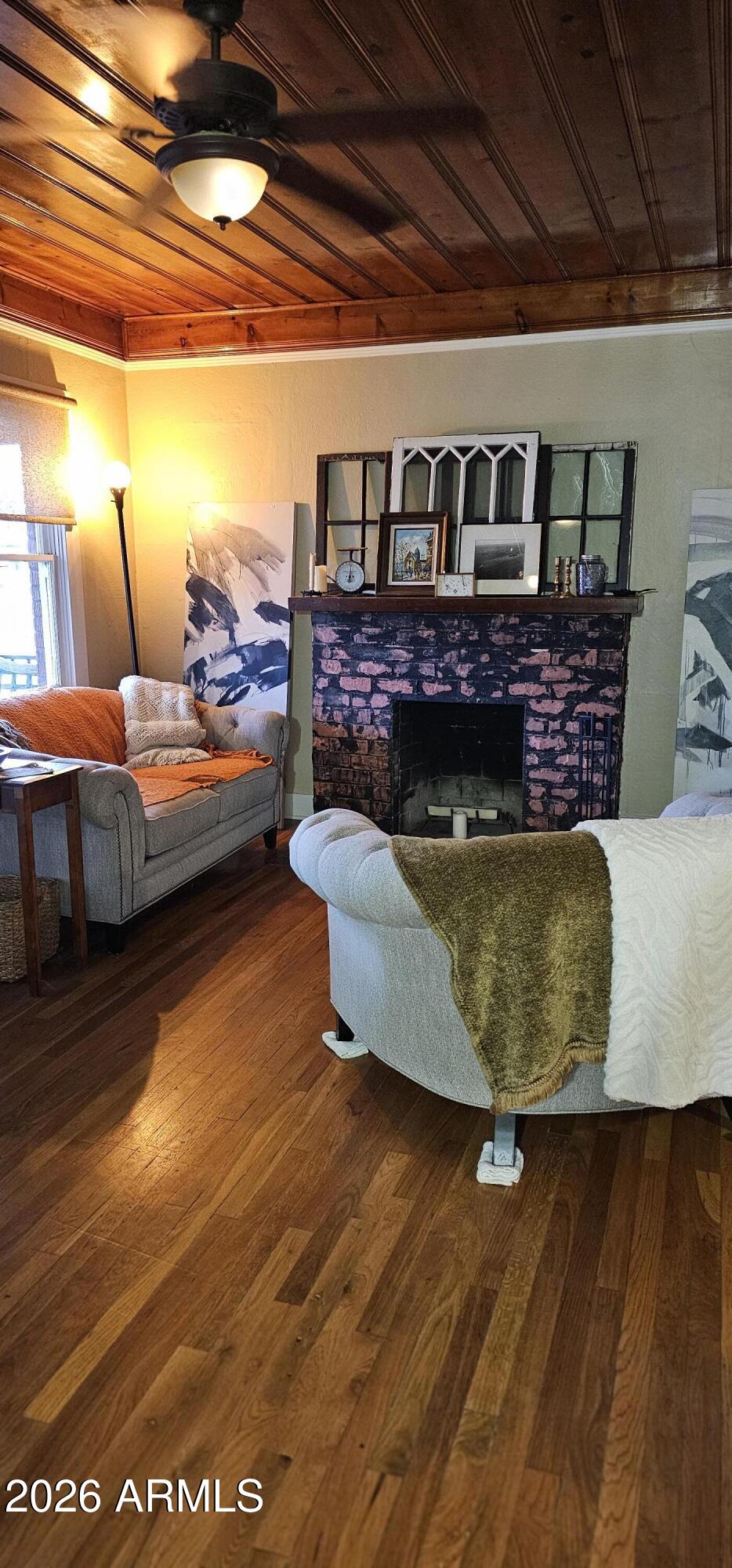 1309 E WILLETTA Street