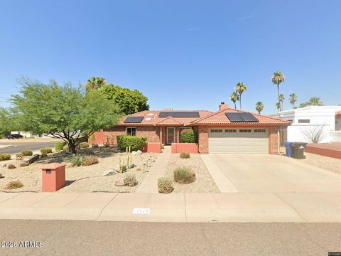Property photo of 13002 N 23rd Place, Phoenix, AZ 85022