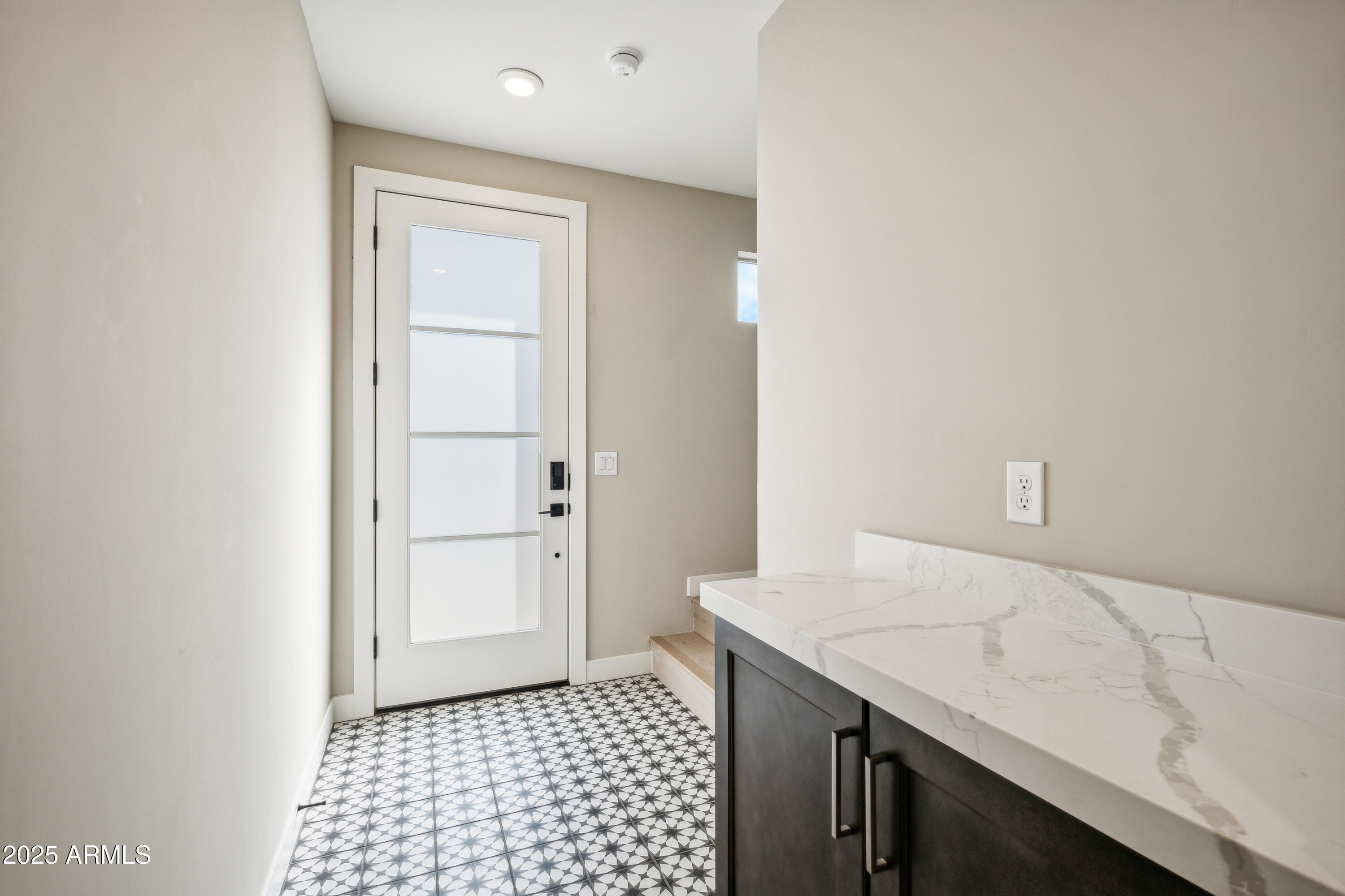 2121 W Sonoran Desert Drive 3