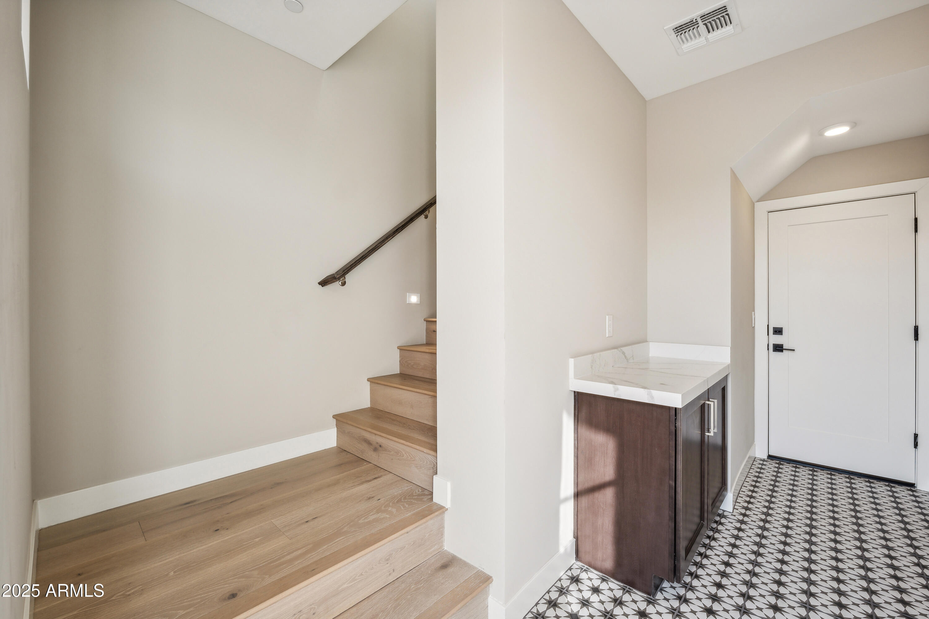 2121 W Sonoran Desert Drive 3