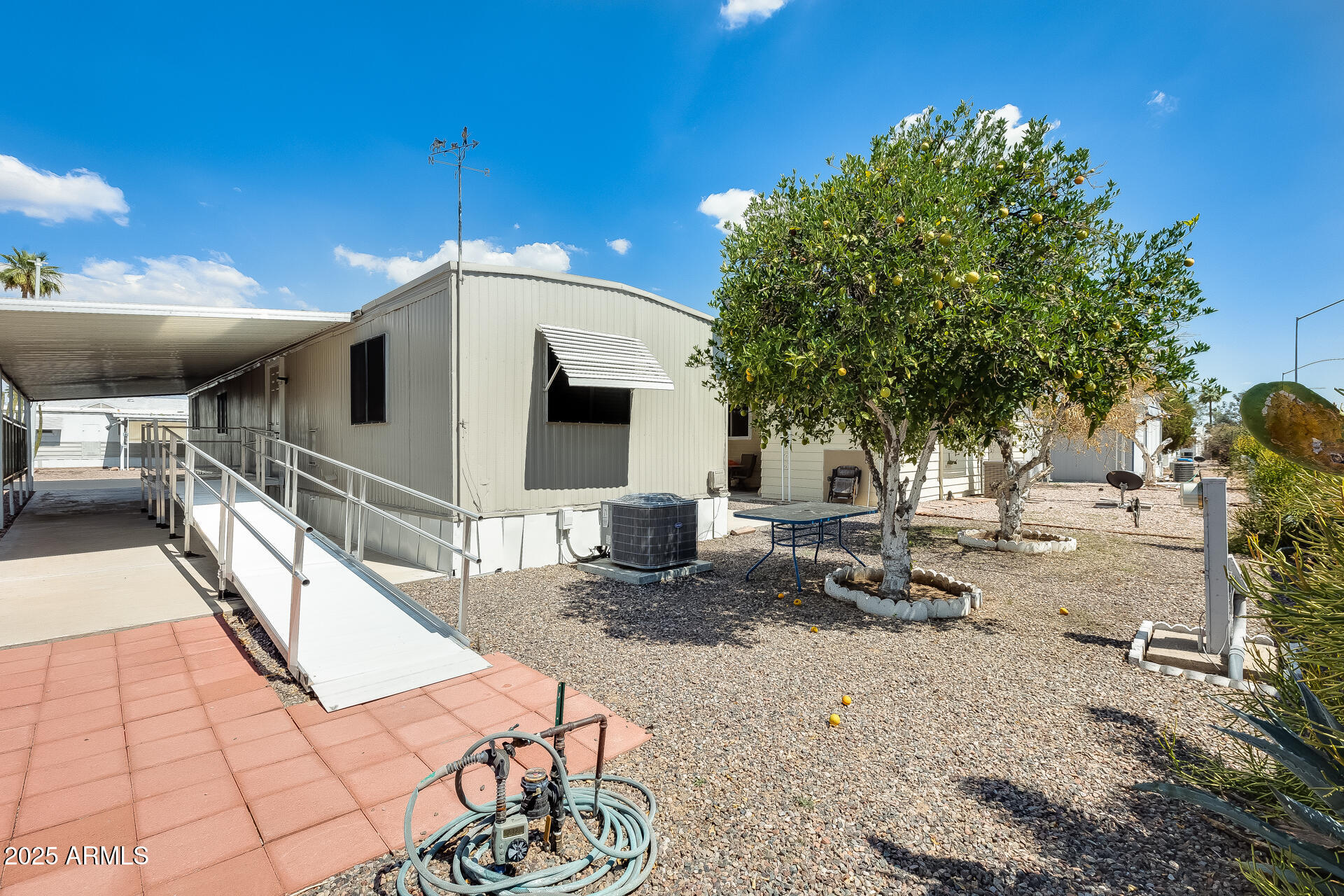 205 S HIGLEY Road 293