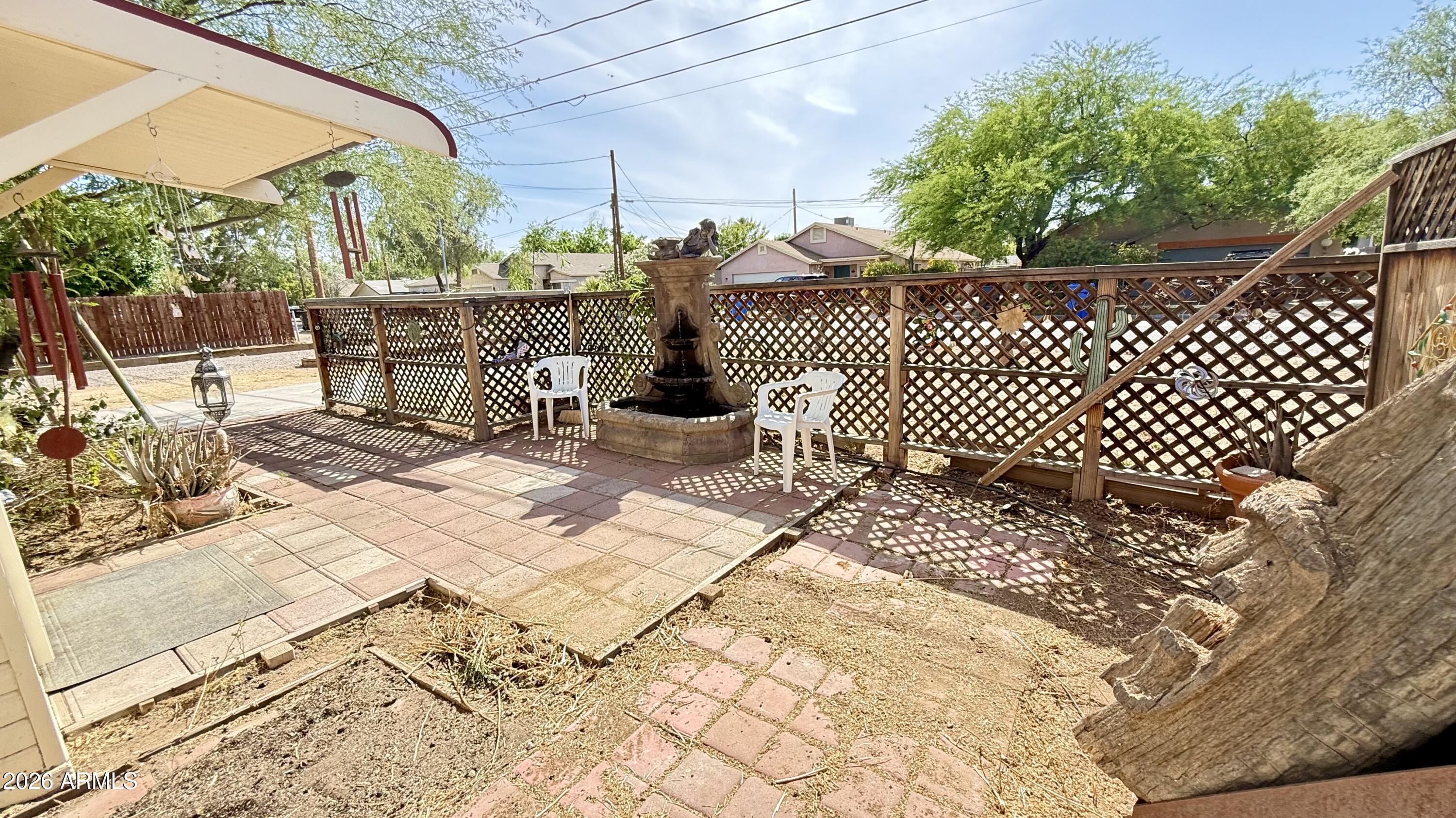 2639 N 28TH Place