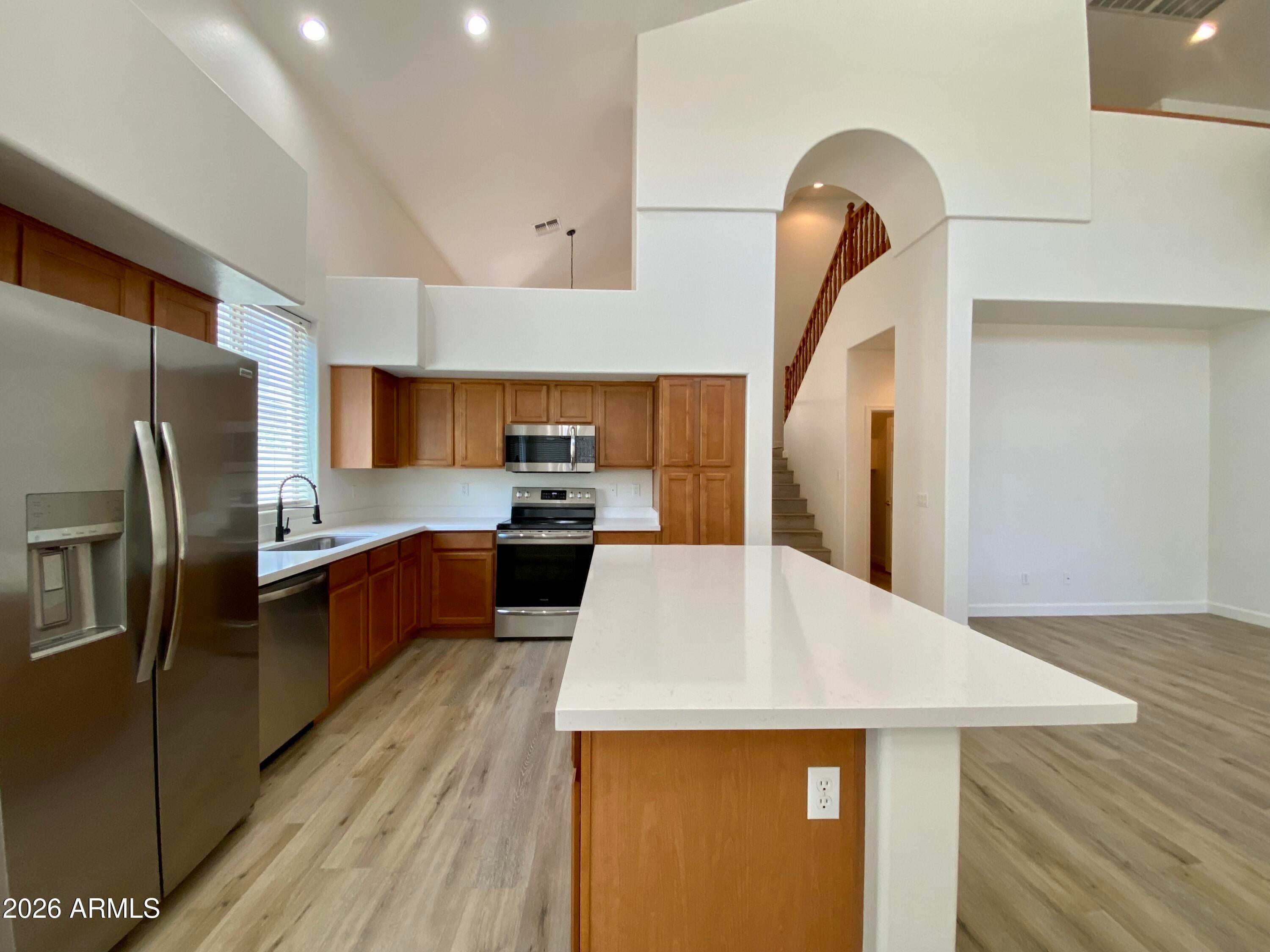 8777 W HAYWARD Avenue