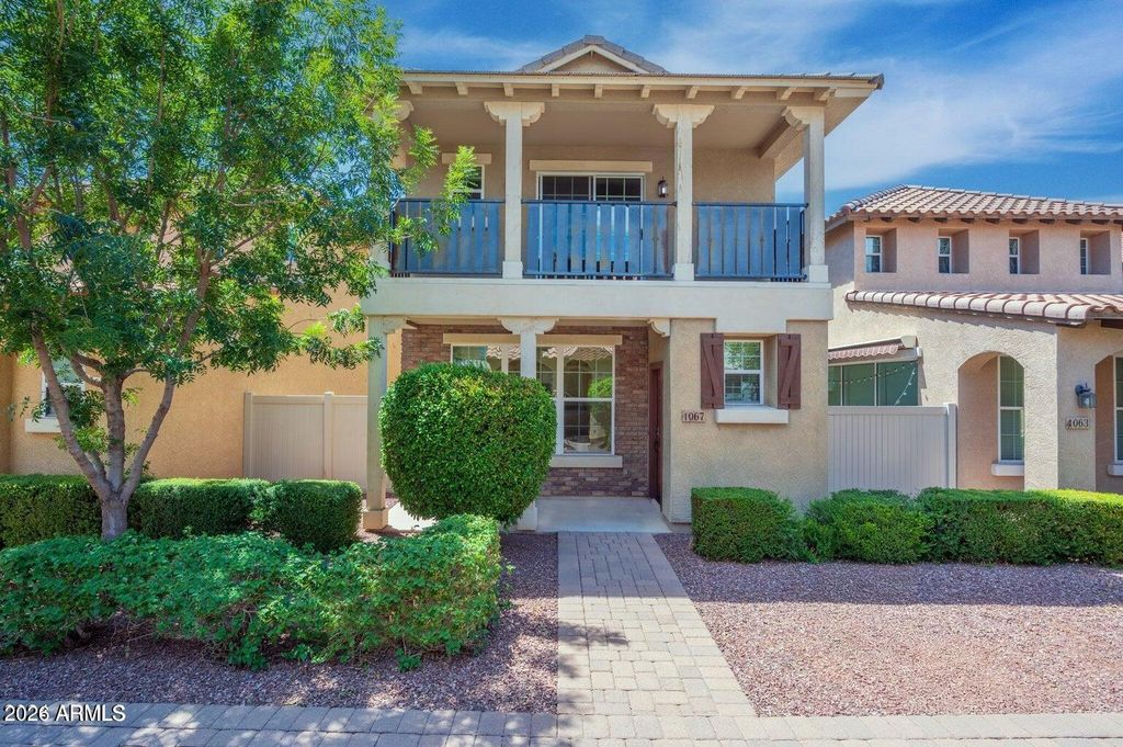 Photo of 1067 S Storment Lane, Gilbert, AZ 85296 (MLS # 6970173)