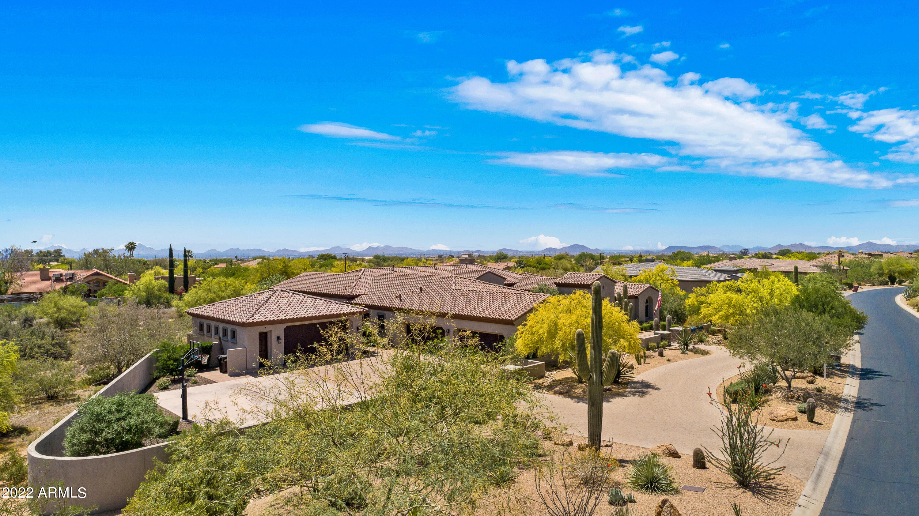 SAGUARO ESTATES - Residential