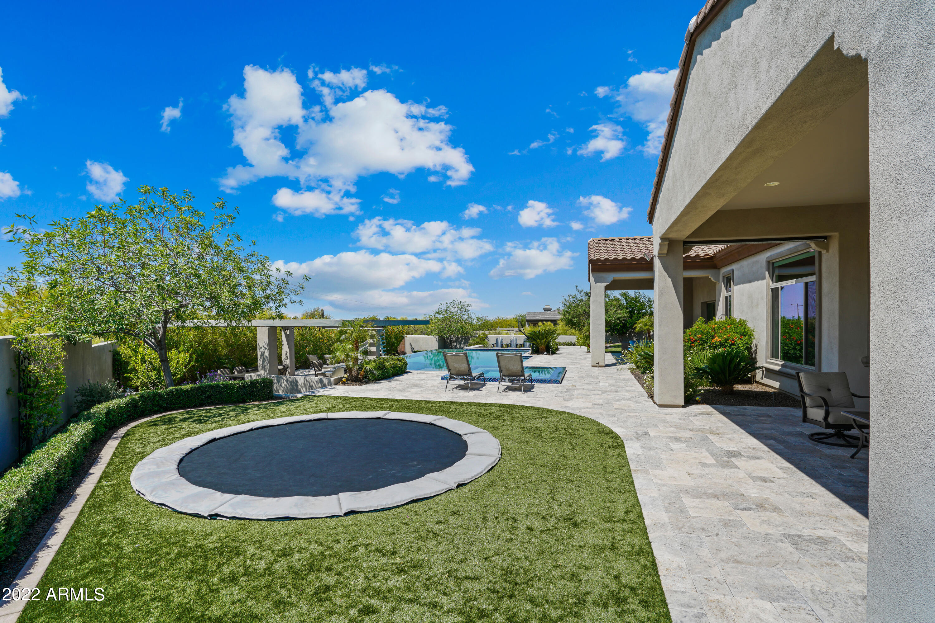 SAGUARO ESTATES - Residential