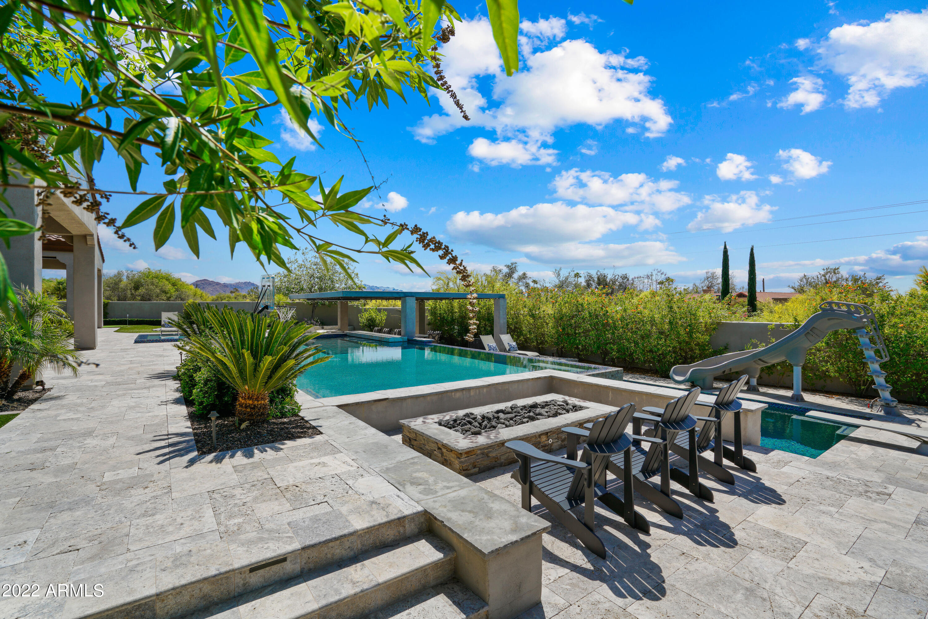 SAGUARO ESTATES - Residential