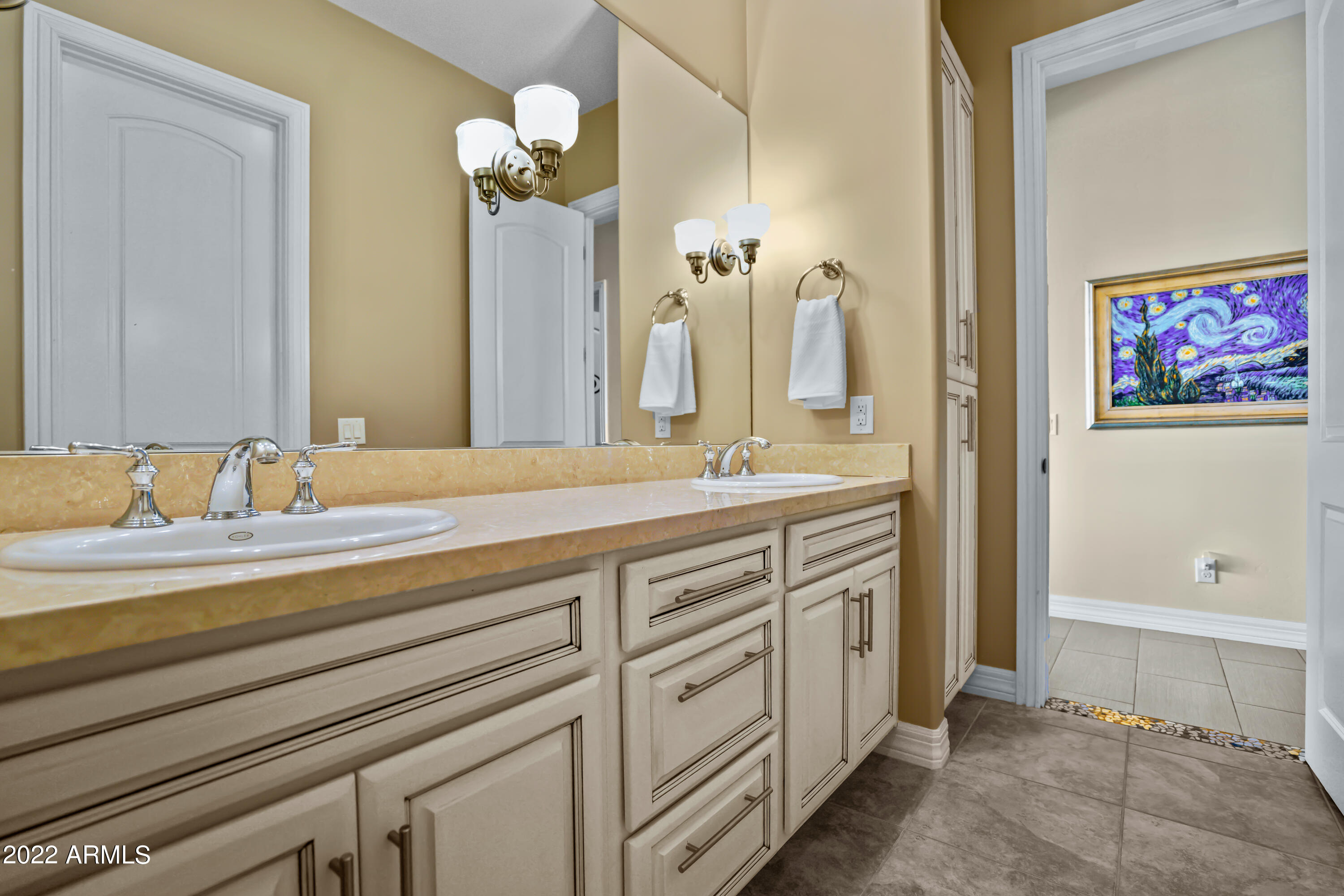 SAGUARO ESTATES - Residential