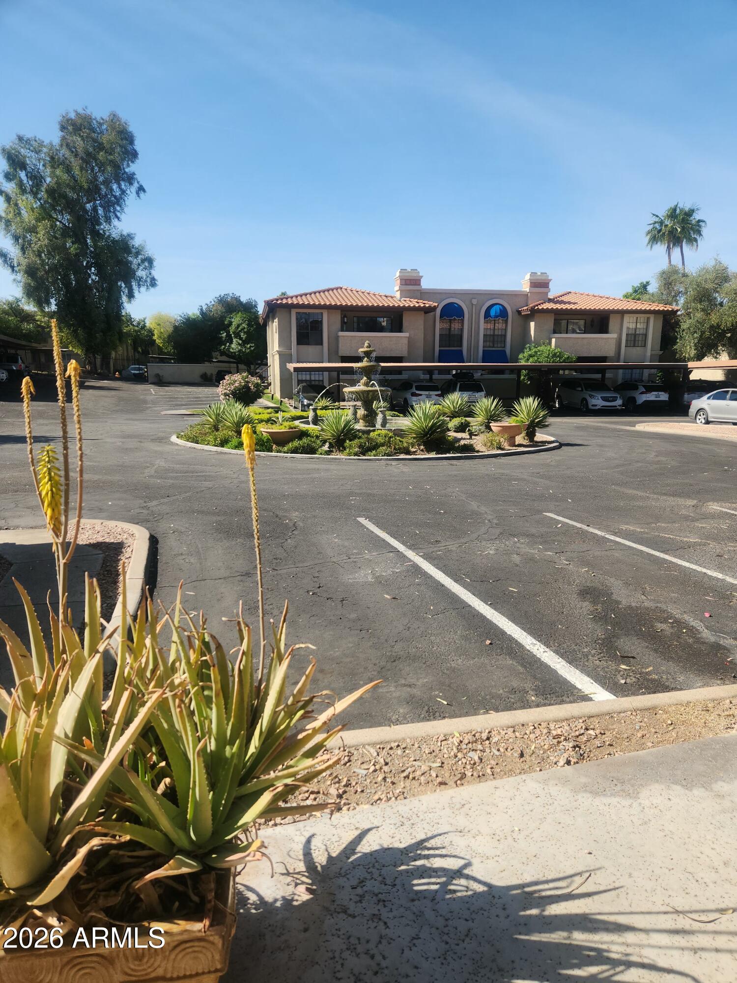 7557 N DREAMY DRAW Drive 248