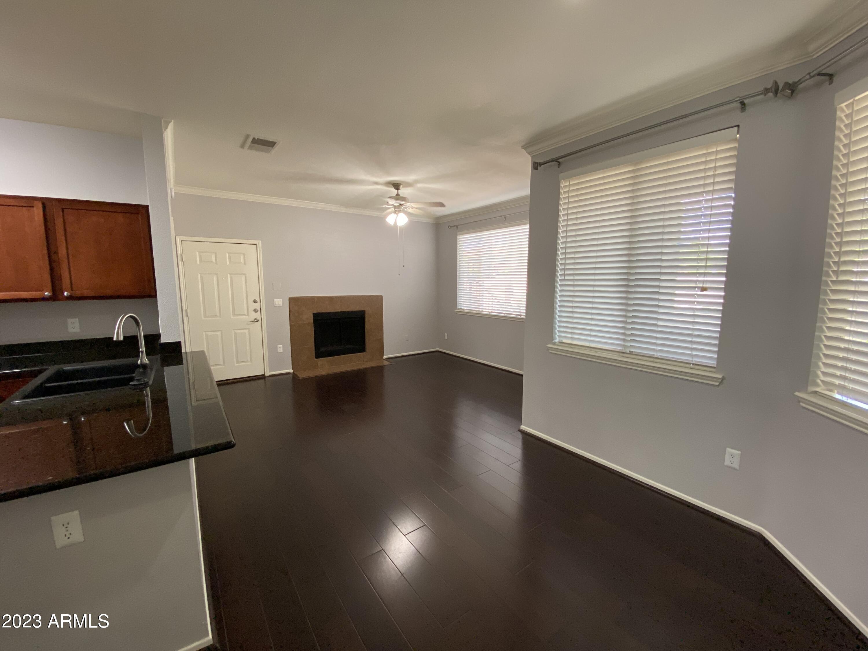 7009 E ACOMA Drive 1106