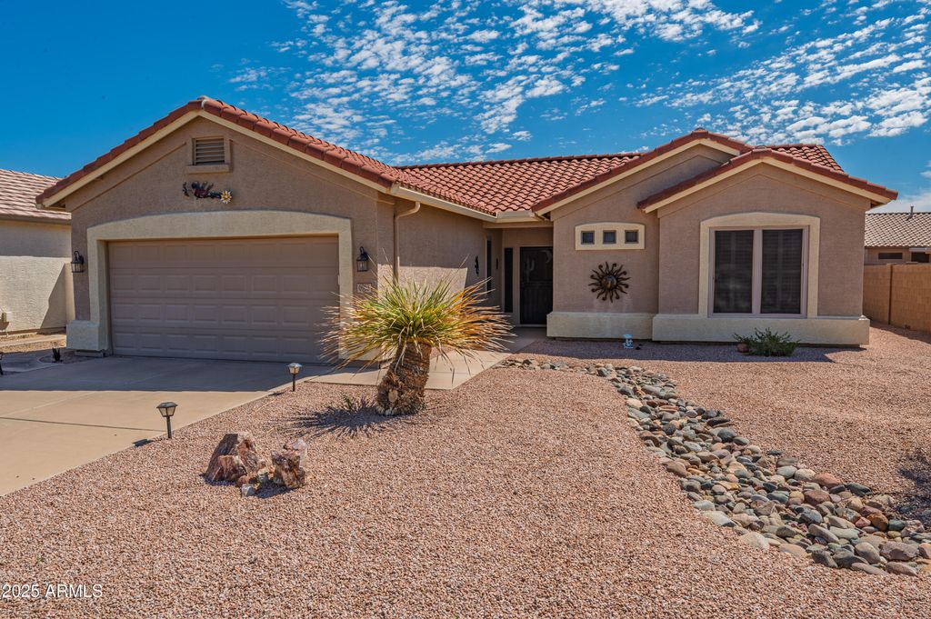 Photo of 6963 S Nantucket Street, Chandler, AZ 85249 (MLS # 6913007)