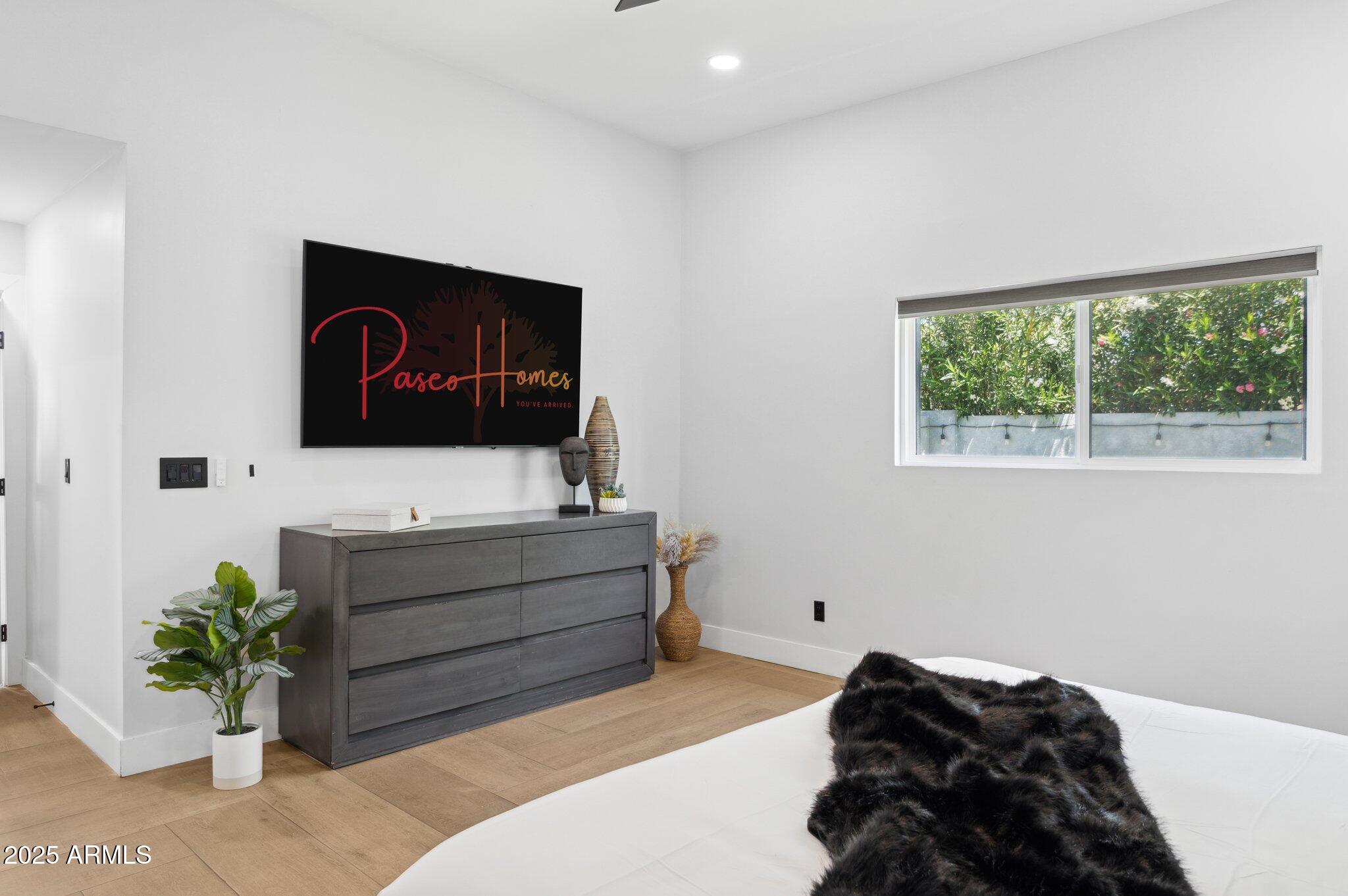 6907 E WILLETTA Street