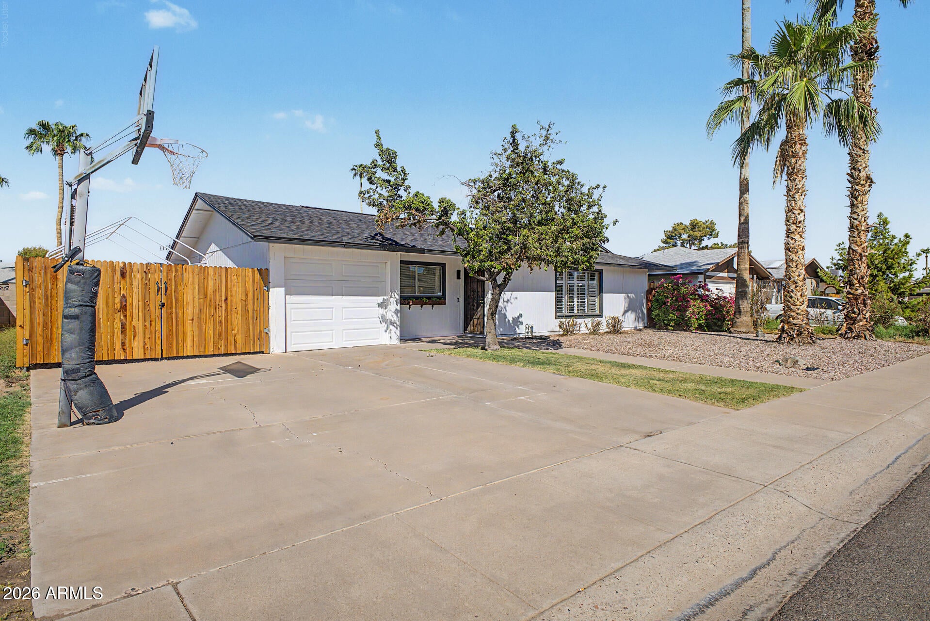 6212 S El Camino Drive