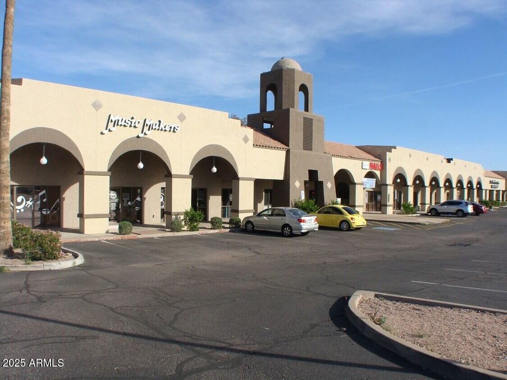 Photo of 3233 E Chandler Boulevard, Phoenix, AZ 85048 (MLS # 6952610)